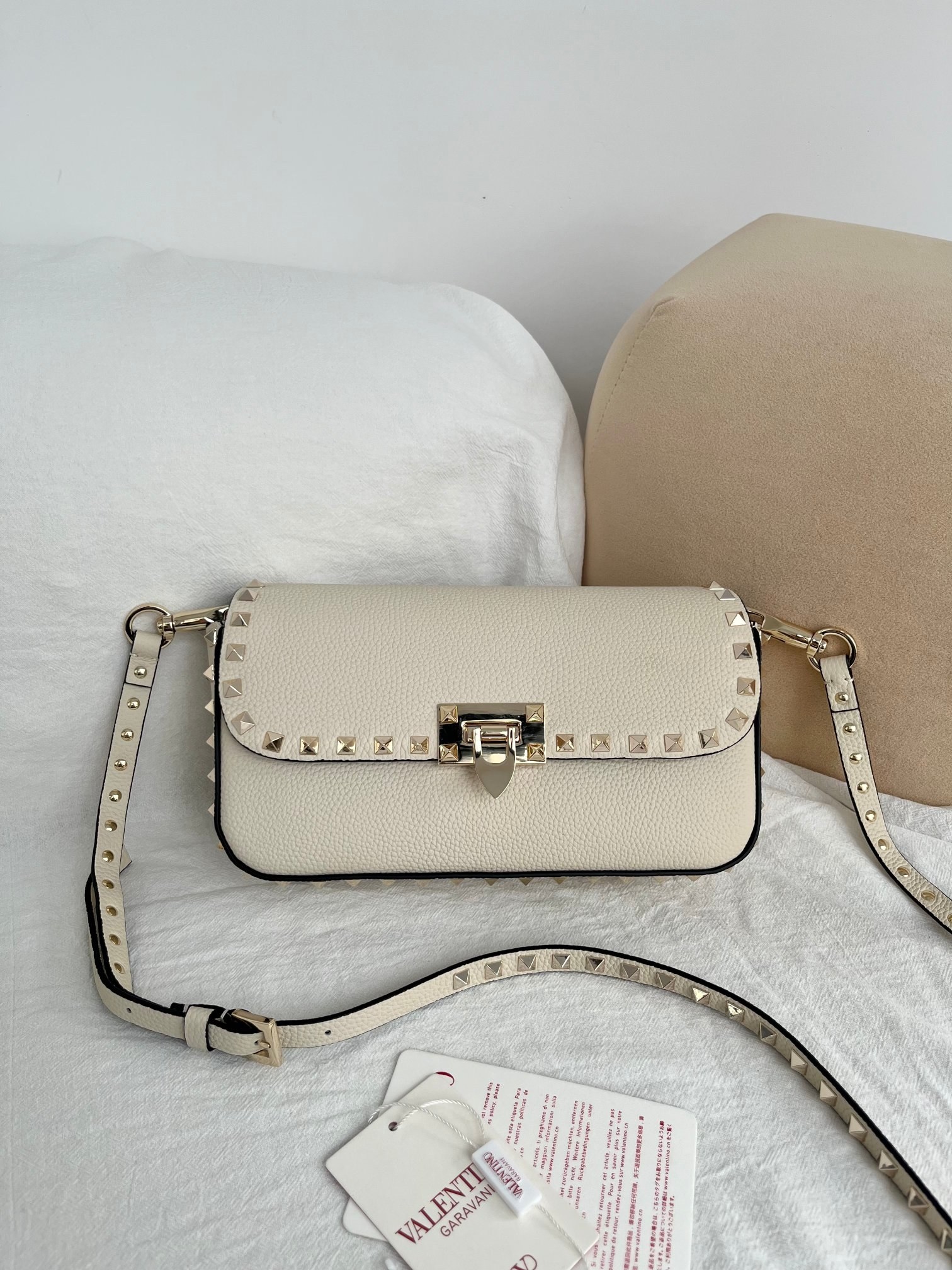 [TOP] VALENTINO GARAVANI ROCKSTUD Bag 24 X 12 X 6 cm - White