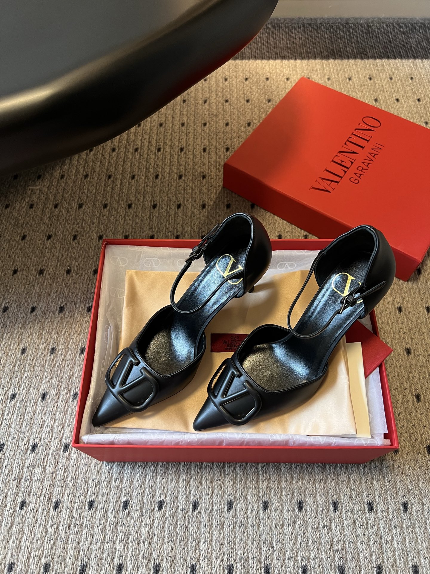 [TOP] VALENTINO High-heeled Shoes  - Black - 711 Luxury