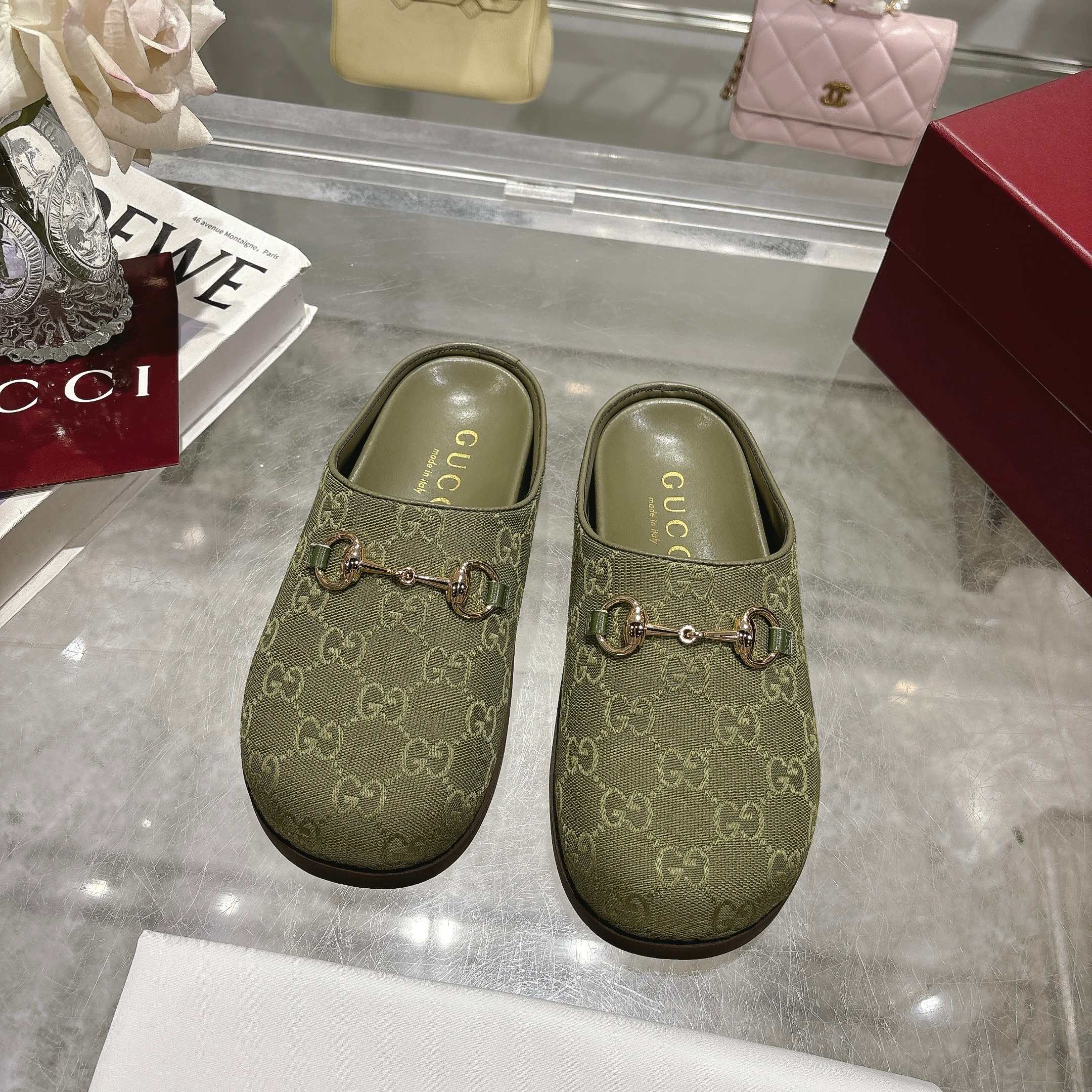 [TOP] GUCCI Slippers - Green - 711 Luxury