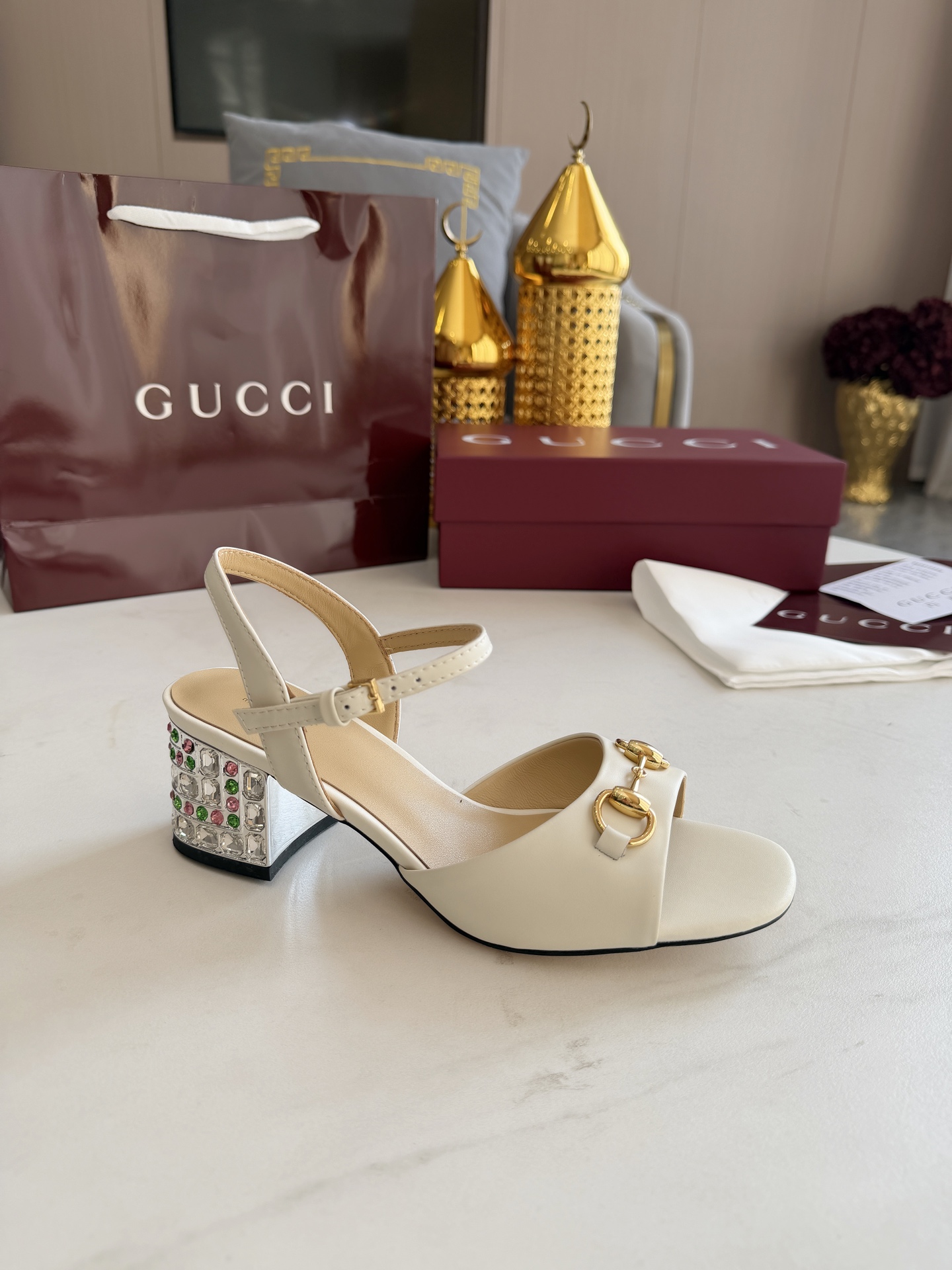[TOP] GUCCI Shoes - Black - 711 Luxury
