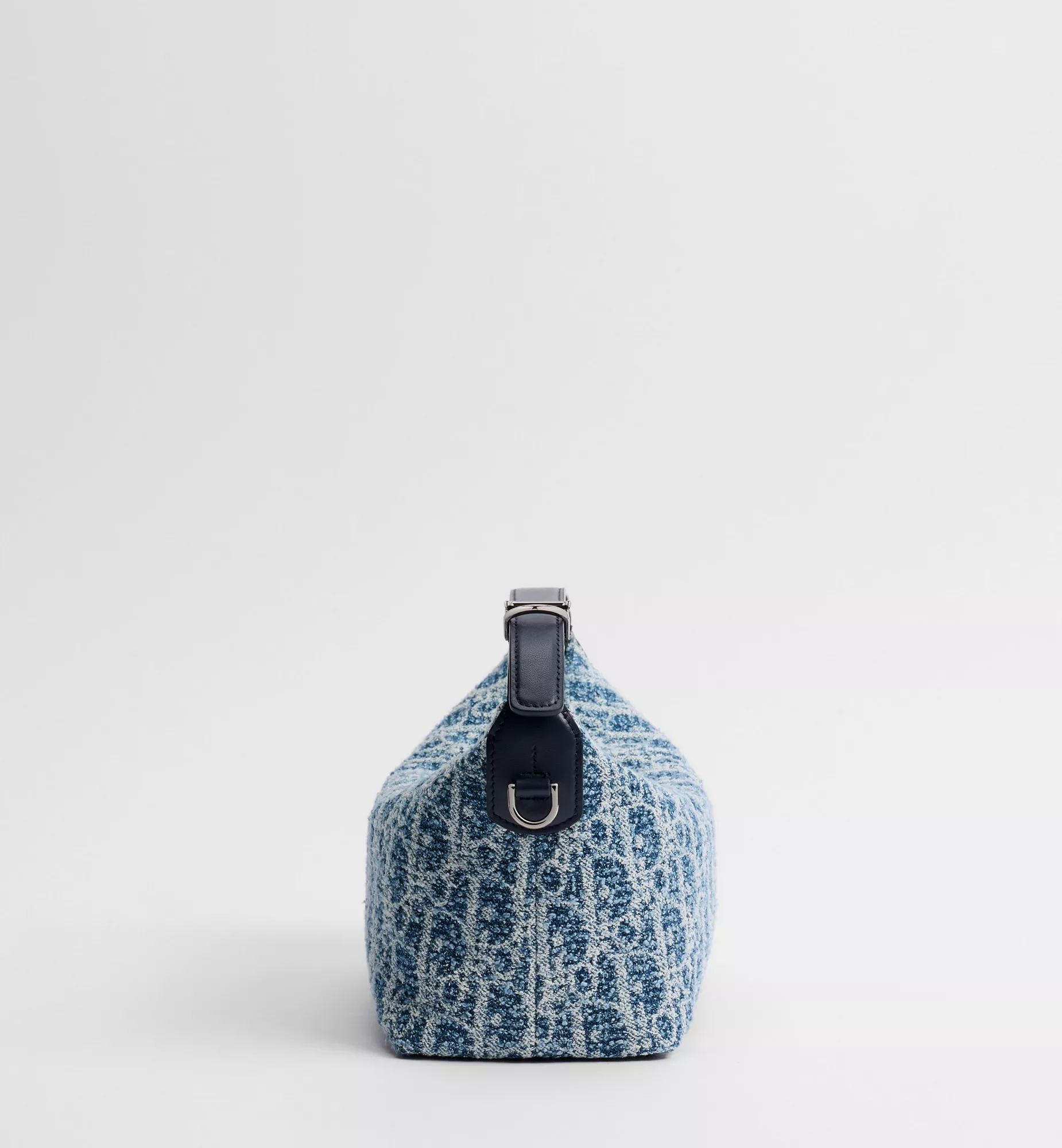 DIOR Dioriviera Nomad Pouch Blue Spongy Dior Oblique Fabric #397001