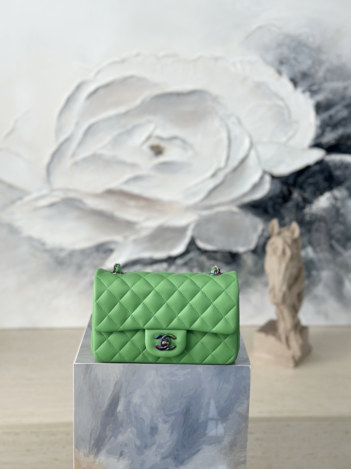 [TOP] CHANEL Classic Flap Bag 20cm  – 3 Colors - 711 Luxury