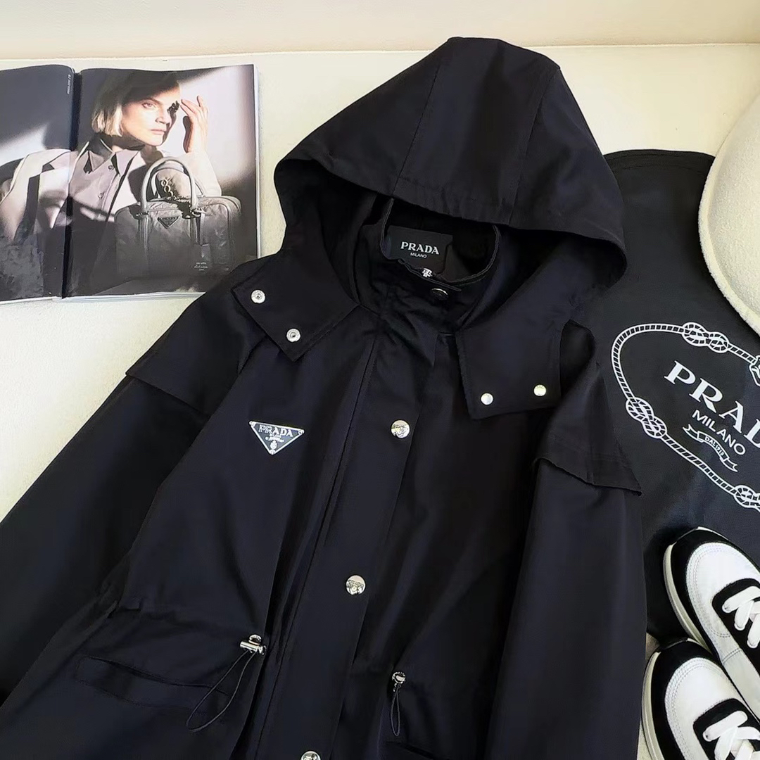 [TOP] PRADA Trench Coat - Black