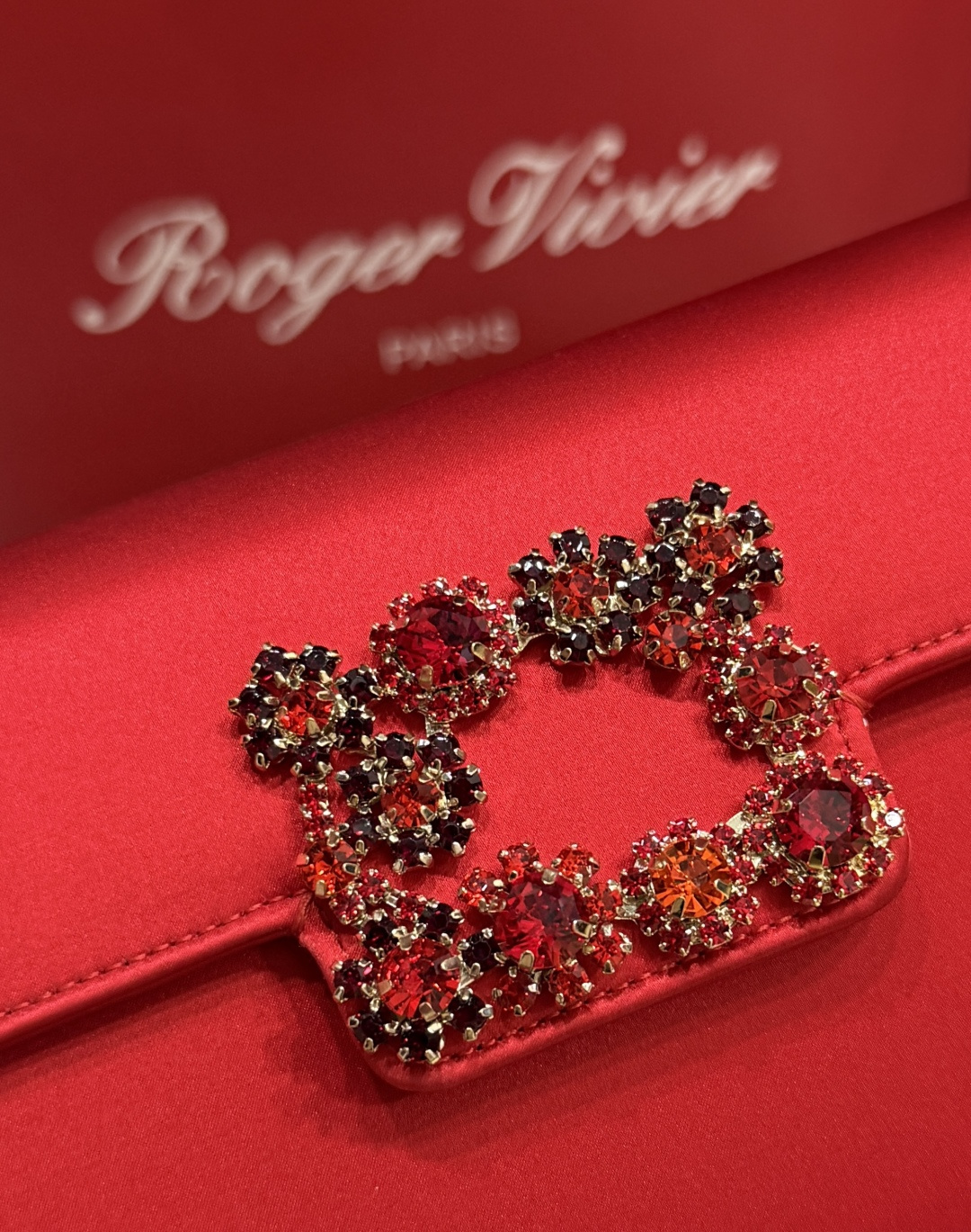 [TOP] ROGER VIVIER Diamond Bag 24-3-13 CM - Red - 711 Luxury