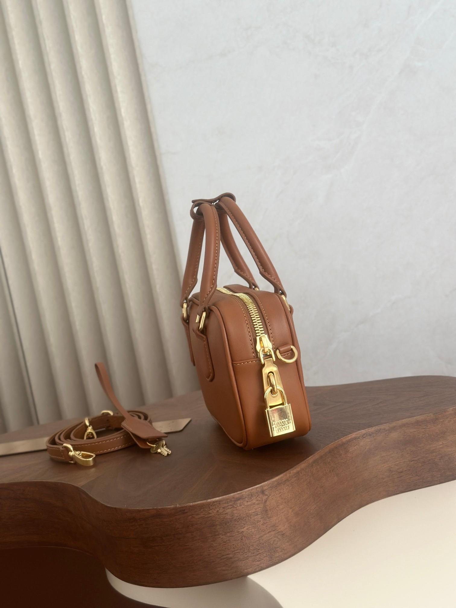 [TOP] Miu Miu Too Pretty Bowling Bag Calfskin 19x13x6cm - Brown - 711 Luxury