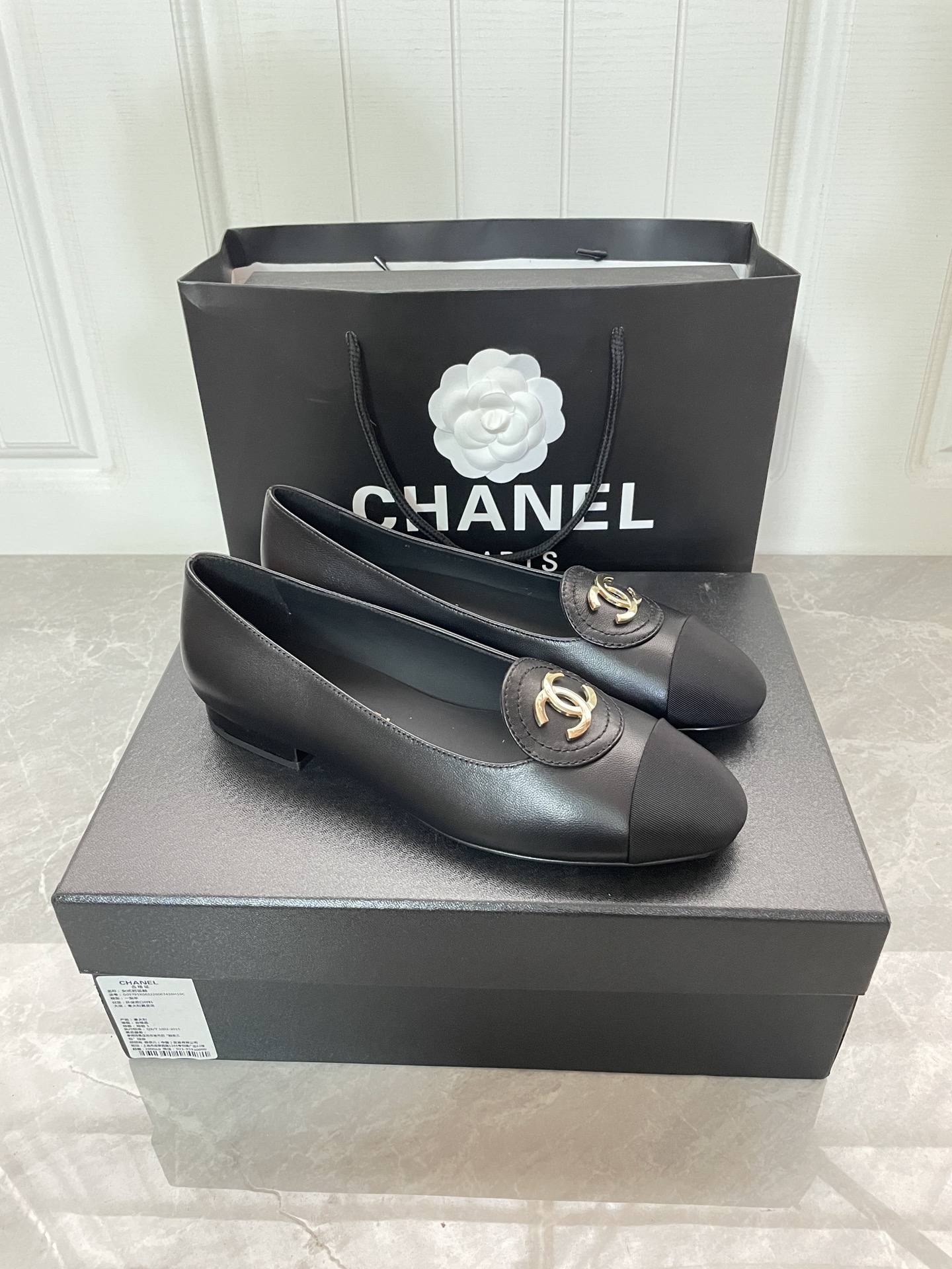 [TOP] CHANEL Mary Jane Shoes - 3 Color