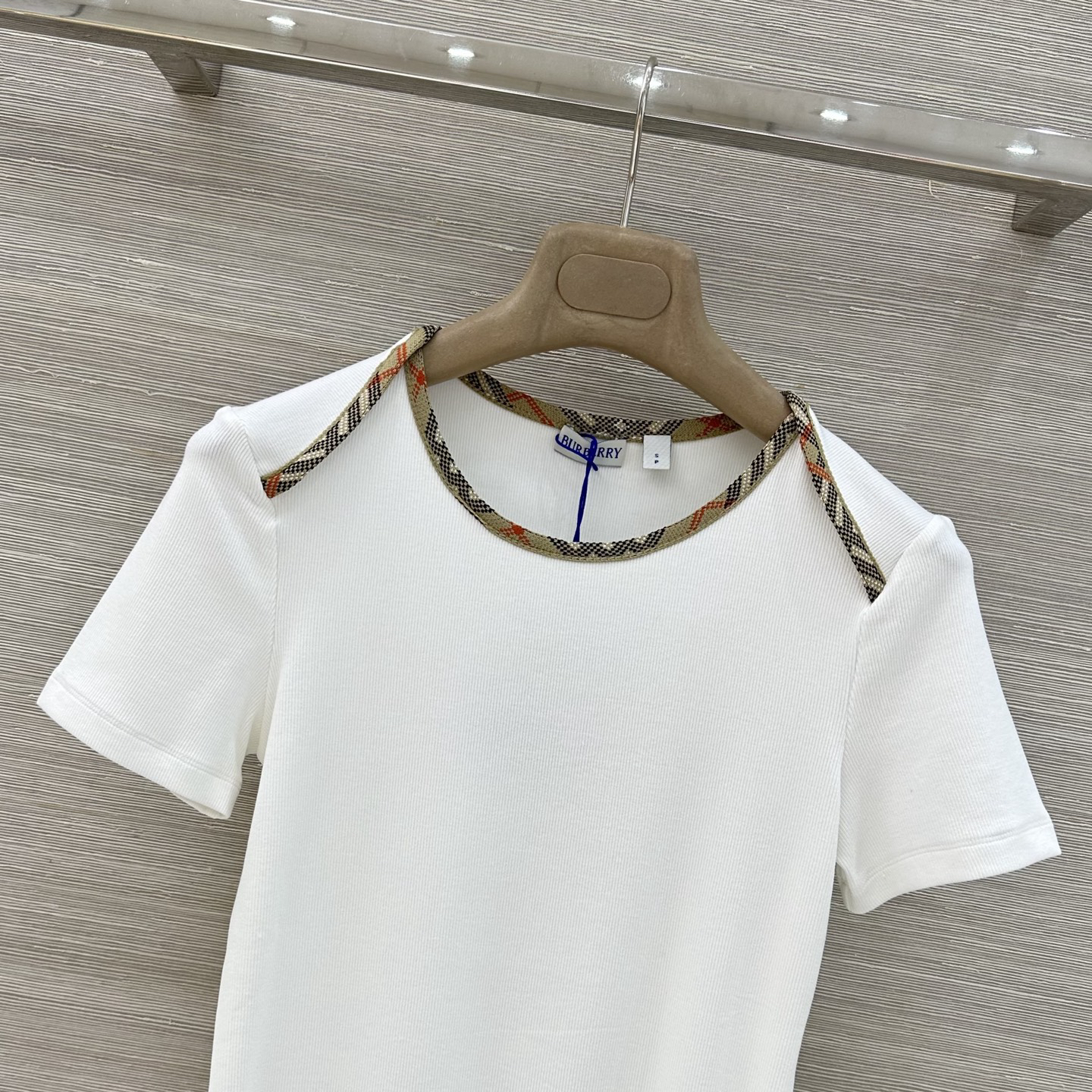 [TOP] BURBERRY T-shirt - White - 711 Luxury