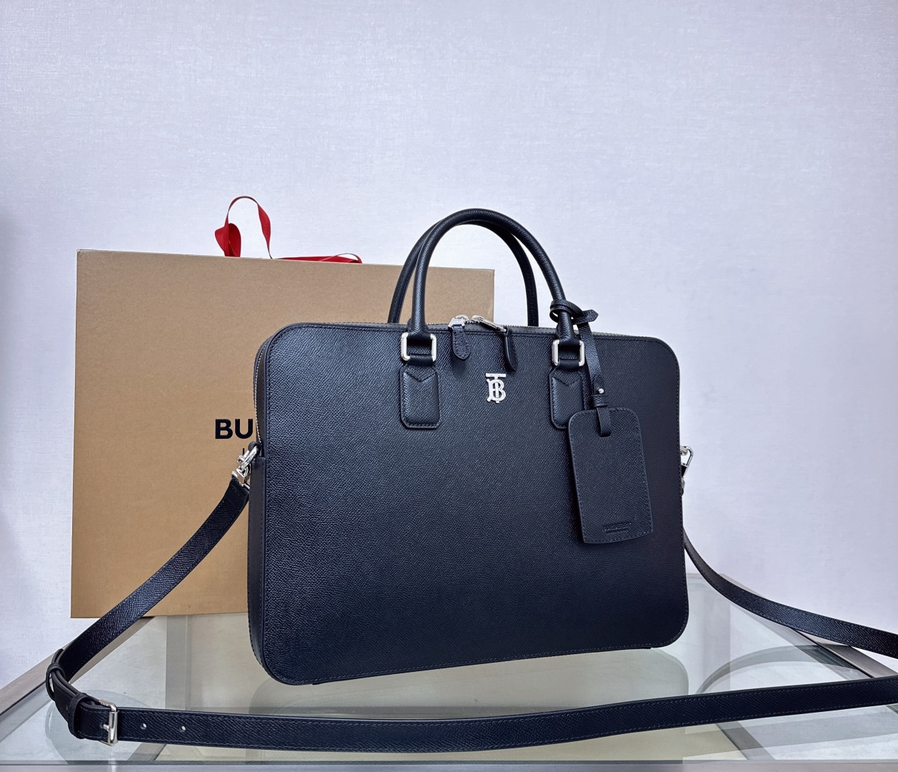 [TOP] BURBERRY Briefcase Calfskin 27x5x37.5cm - Black & GHW - 711 Luxury