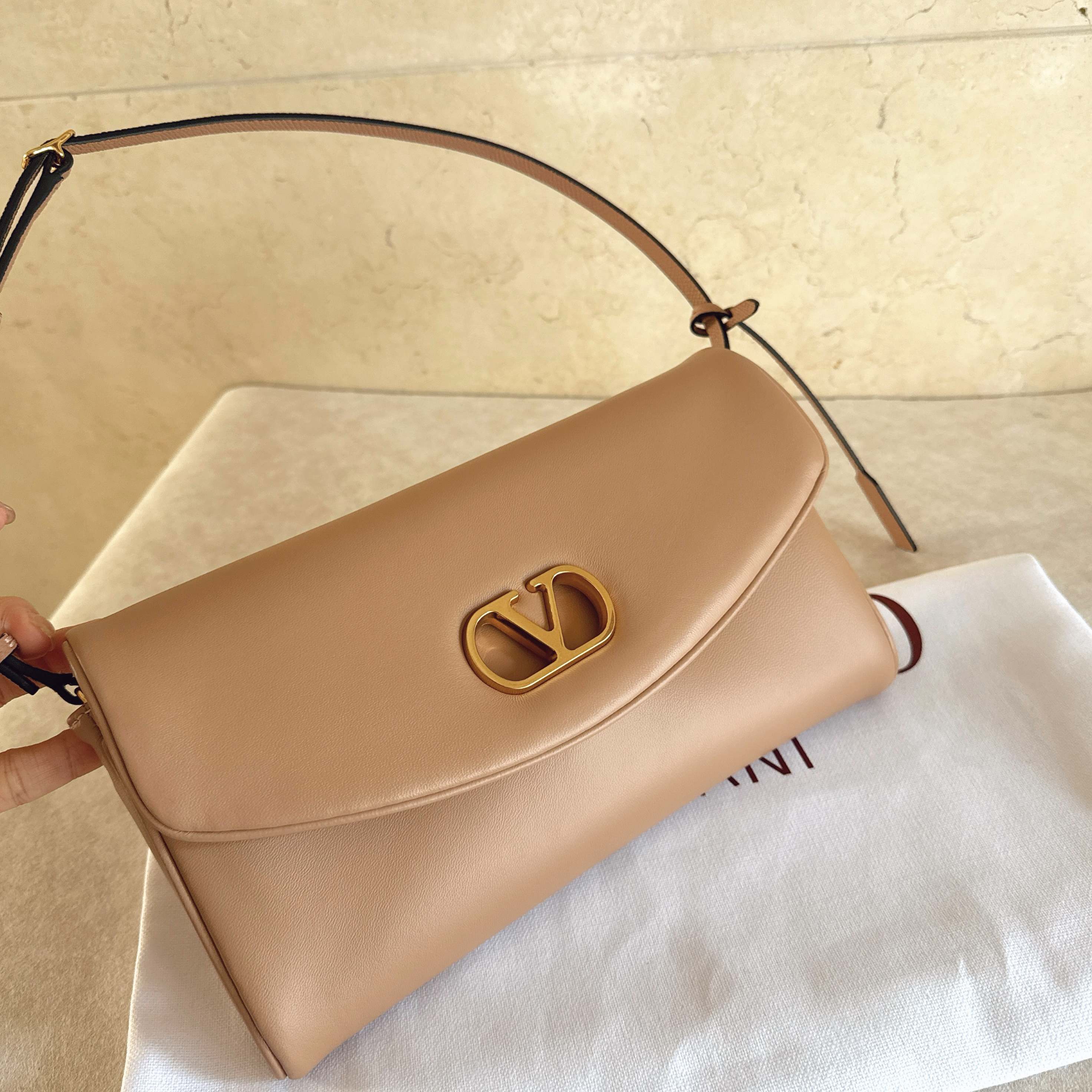 [TOP] VALENTINO GARAVANI DEVAIN Bag 23.5 X 12 X 3 cm - Nude Pink