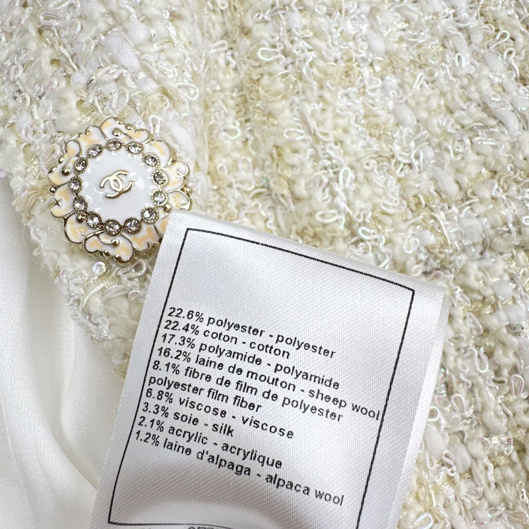 [TOP] CHANEL Jacket - Beige