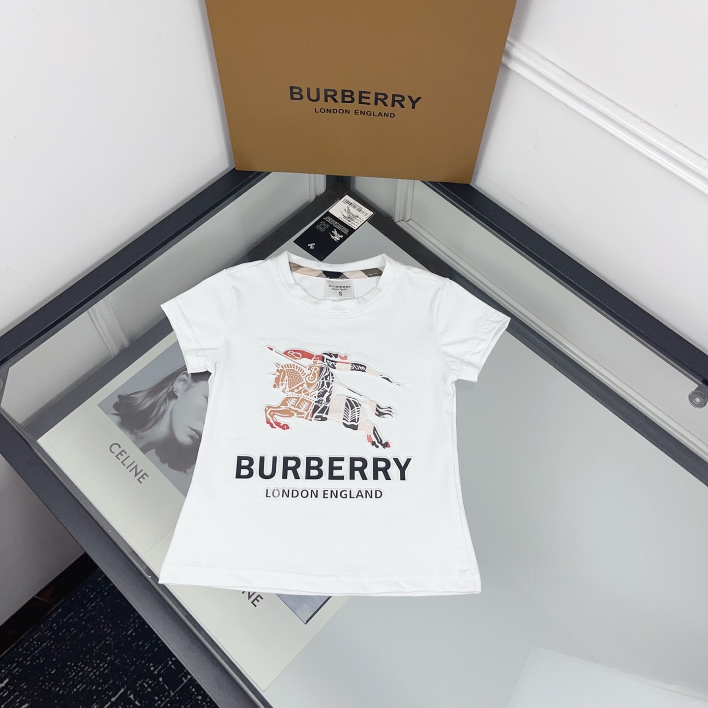 Burberry Unisex Kids White Color Equestrian Knight Print Letter Logo Crew Neck Cotton Short Sleeve T-Shirt Boys Girls Sizes 90-130