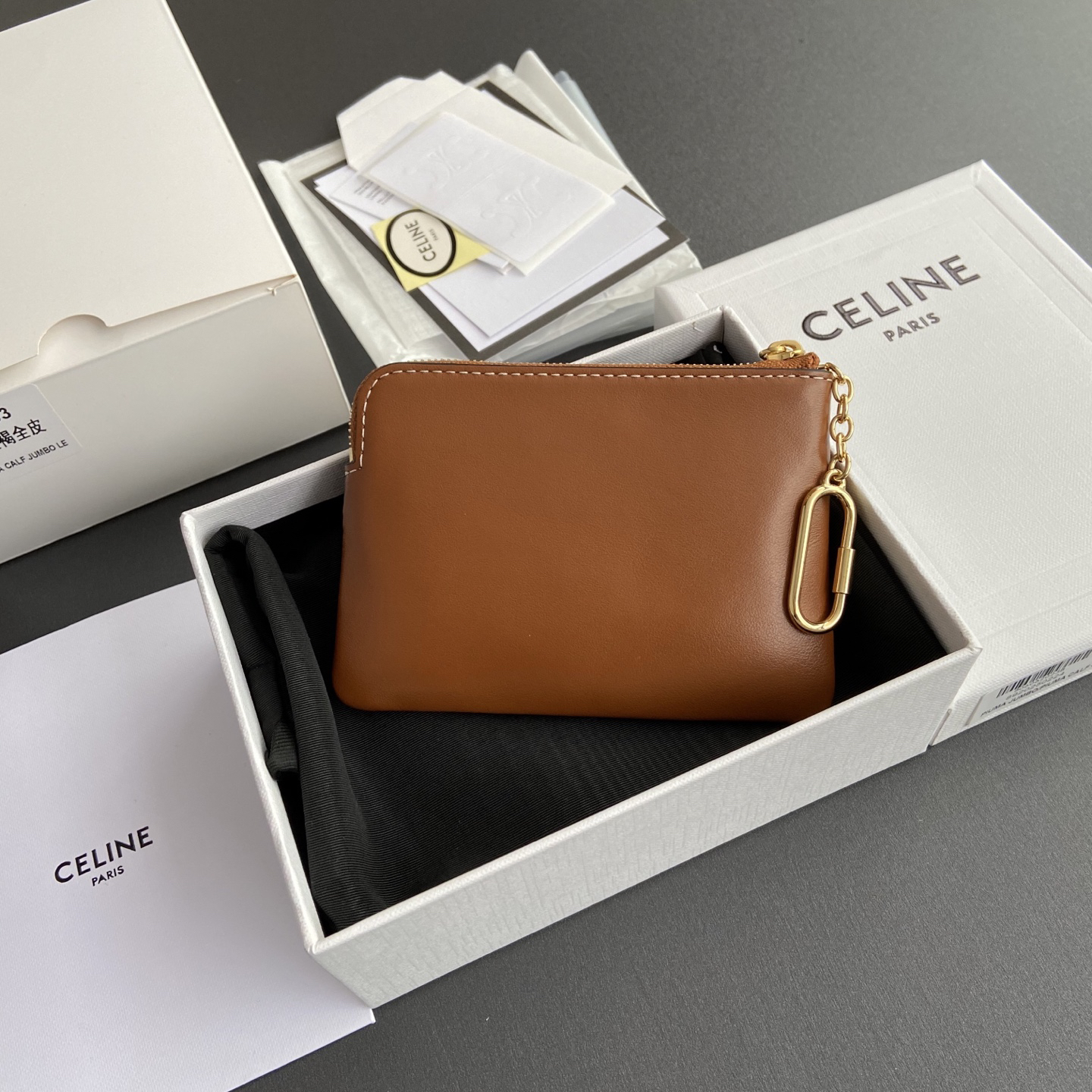 [TOP] CELINE Triomphe Logo Printed Card Bag 13×9.5cm - Brown - 711 Luxury