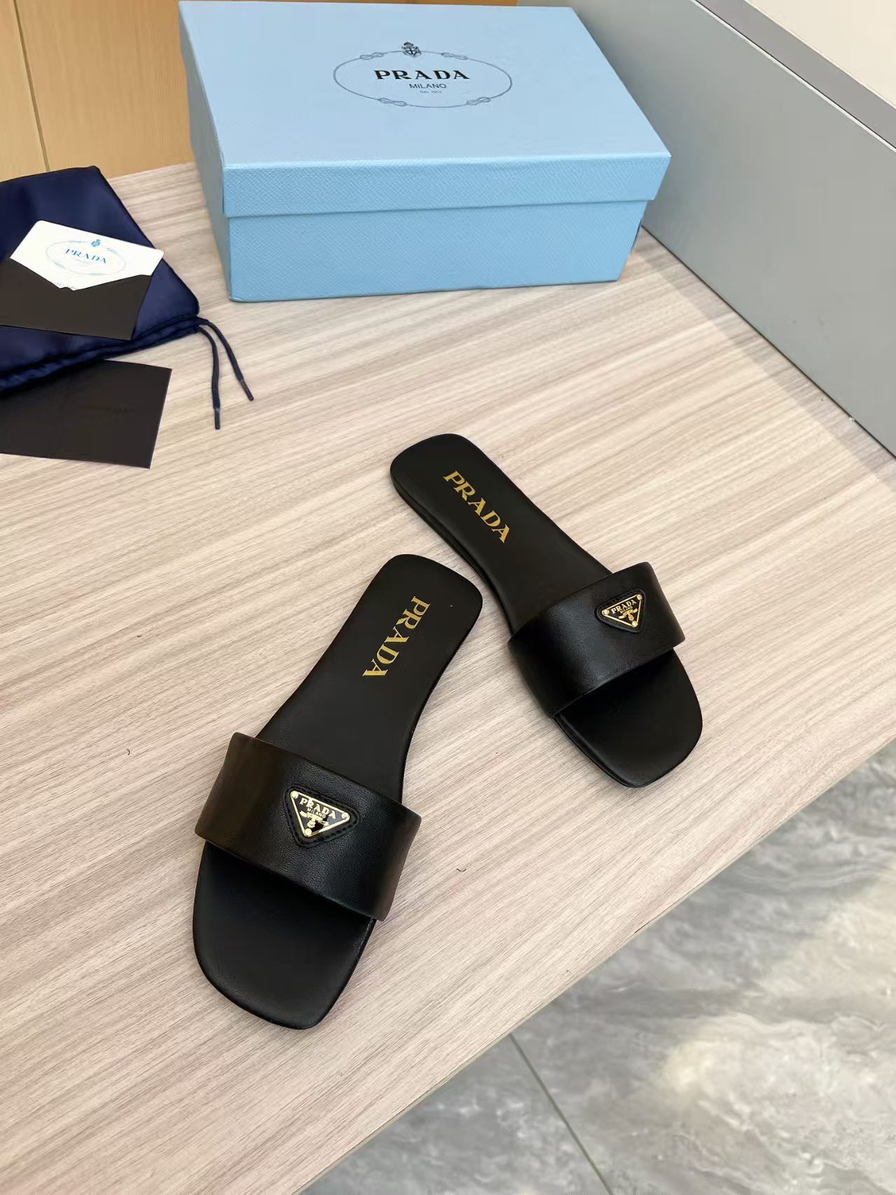 [TOP] PRADA Slippers - Black