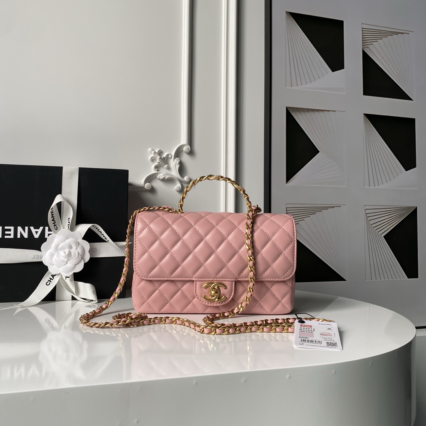 [TOP] CHANEL Handle Bag Lambskin 14x22.5x6 cm - 3 Colors