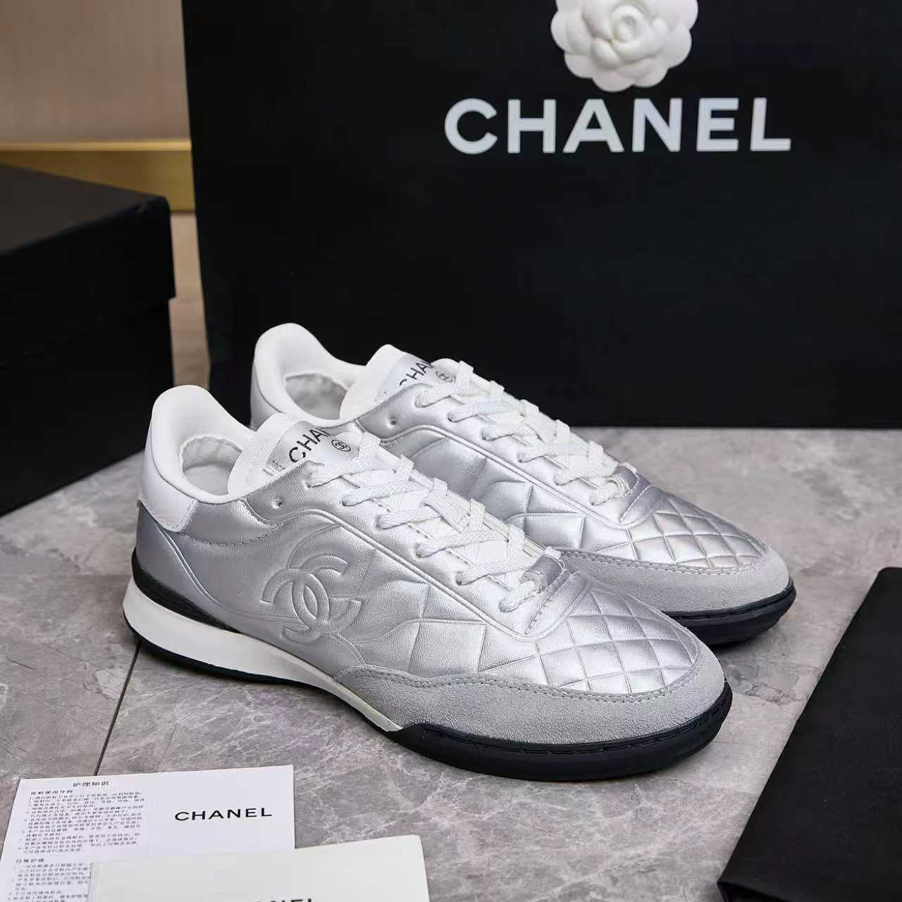 [TOP] CHANEL Sneakers - Sliver