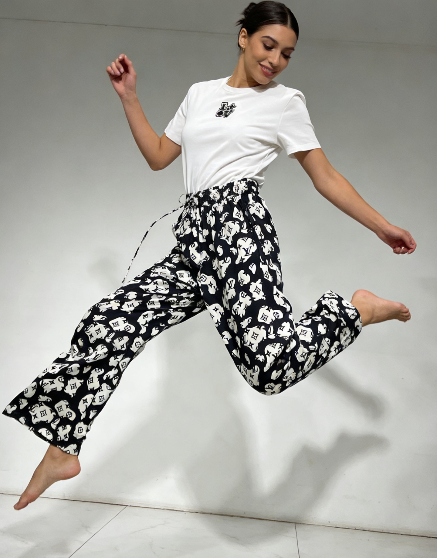 [TOP] Louis Vuitton LV  T-shirt + Pants Suit - Black