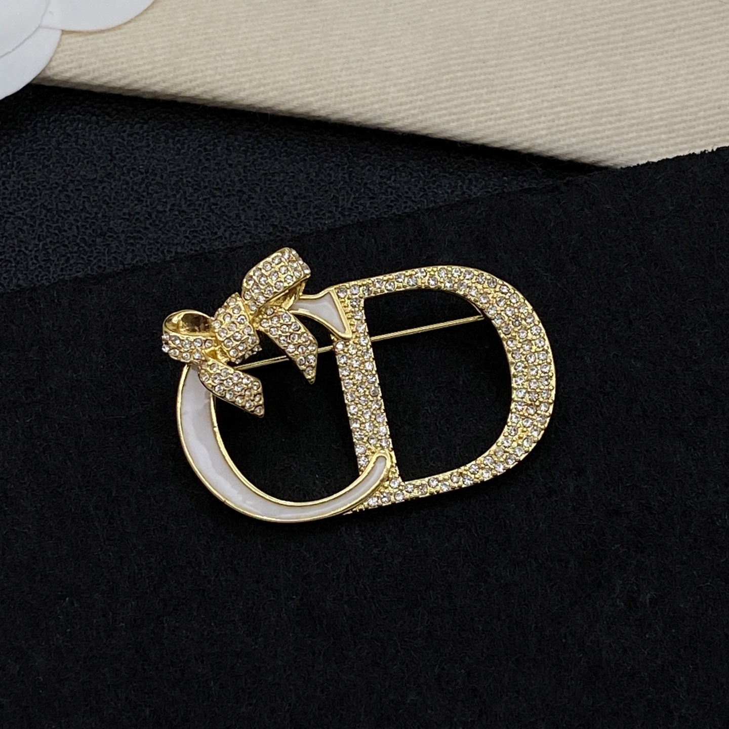 [TOP] Christian Dior Brooch - Gold - 711 Luxury