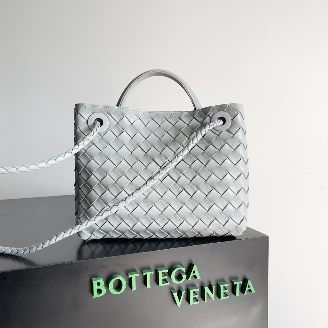 [TOP] Bottega Veneta BV Andiamo Bag Lambskin 25x22x10.5cm - Light Blue - 711 Luxury