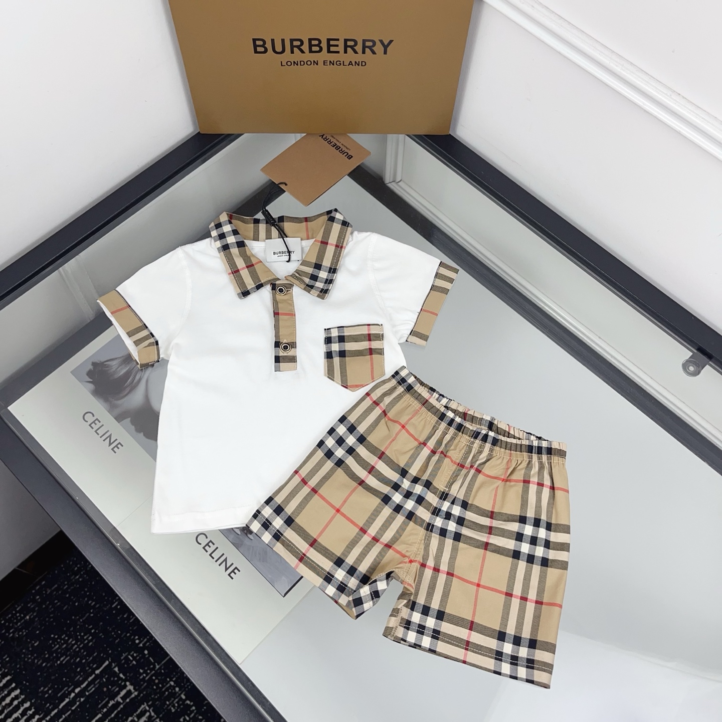 Burberry Unisex Baby White Vintage Check Collar Polo Top & Full Plaid Shorts Two Piece Set Infant Boys Girls British Academy Outfit Sizes 66-110 infant