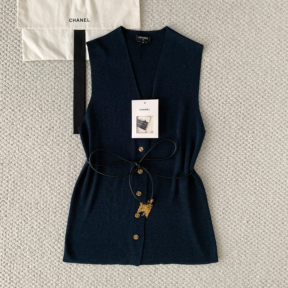 Chanel Clothing Chanel V-neck Single-breasted Waistcoat #396258 | Nigo Office