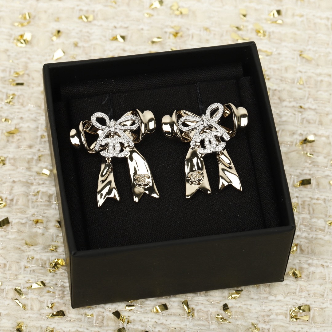 [TOP] CHANEL Earrings - Silver