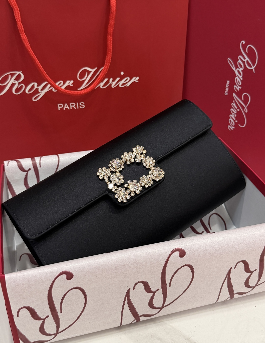 [TOP] ROGER VIVIER Diamond Bag 24-13-3 CM - Black - 711 Luxury