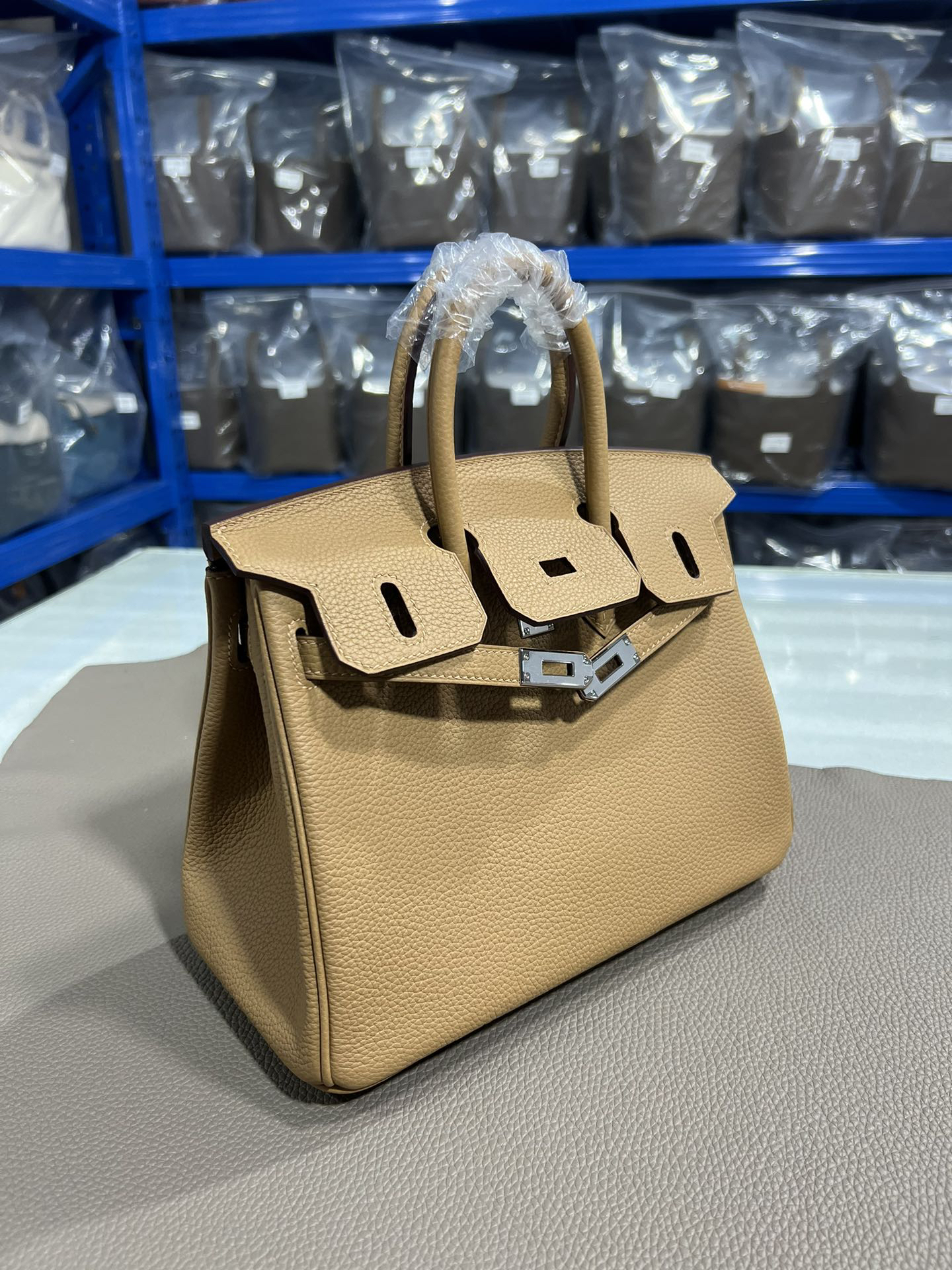 [TOP] HERMES Birkin Togo Leather 25cm - Chai & SHW