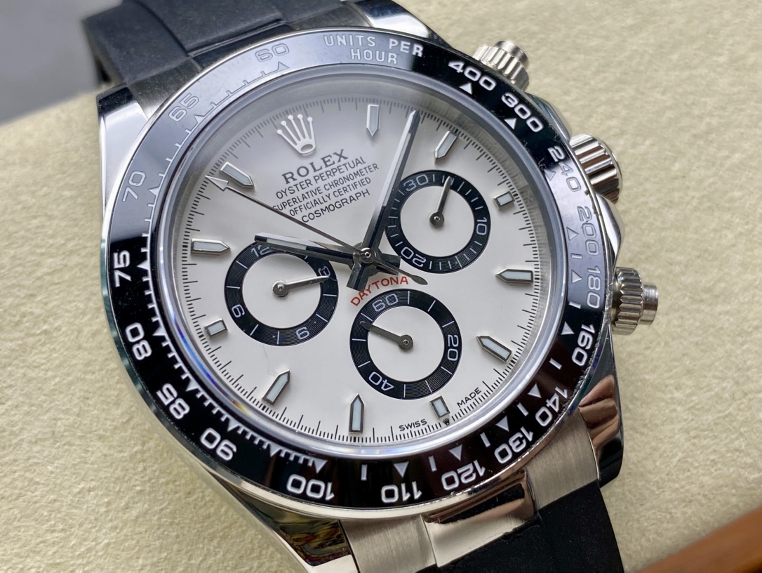 [TOP] ROLEX Men's Watch 40 mm - White