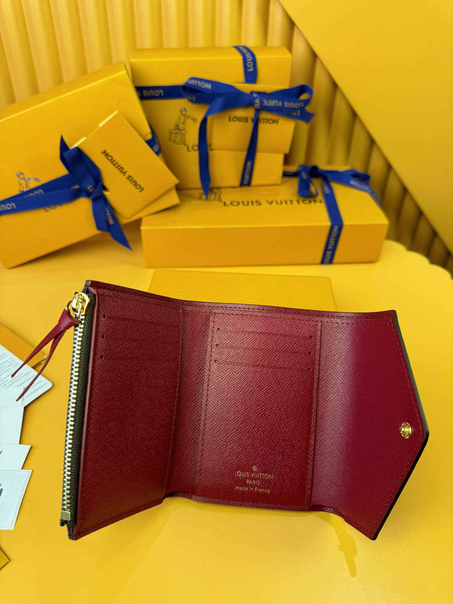 [TOP] Louis Vuitton LV Victorine Wallet Monogram 12x9.5x2.5cm - Brown - 711 Luxury