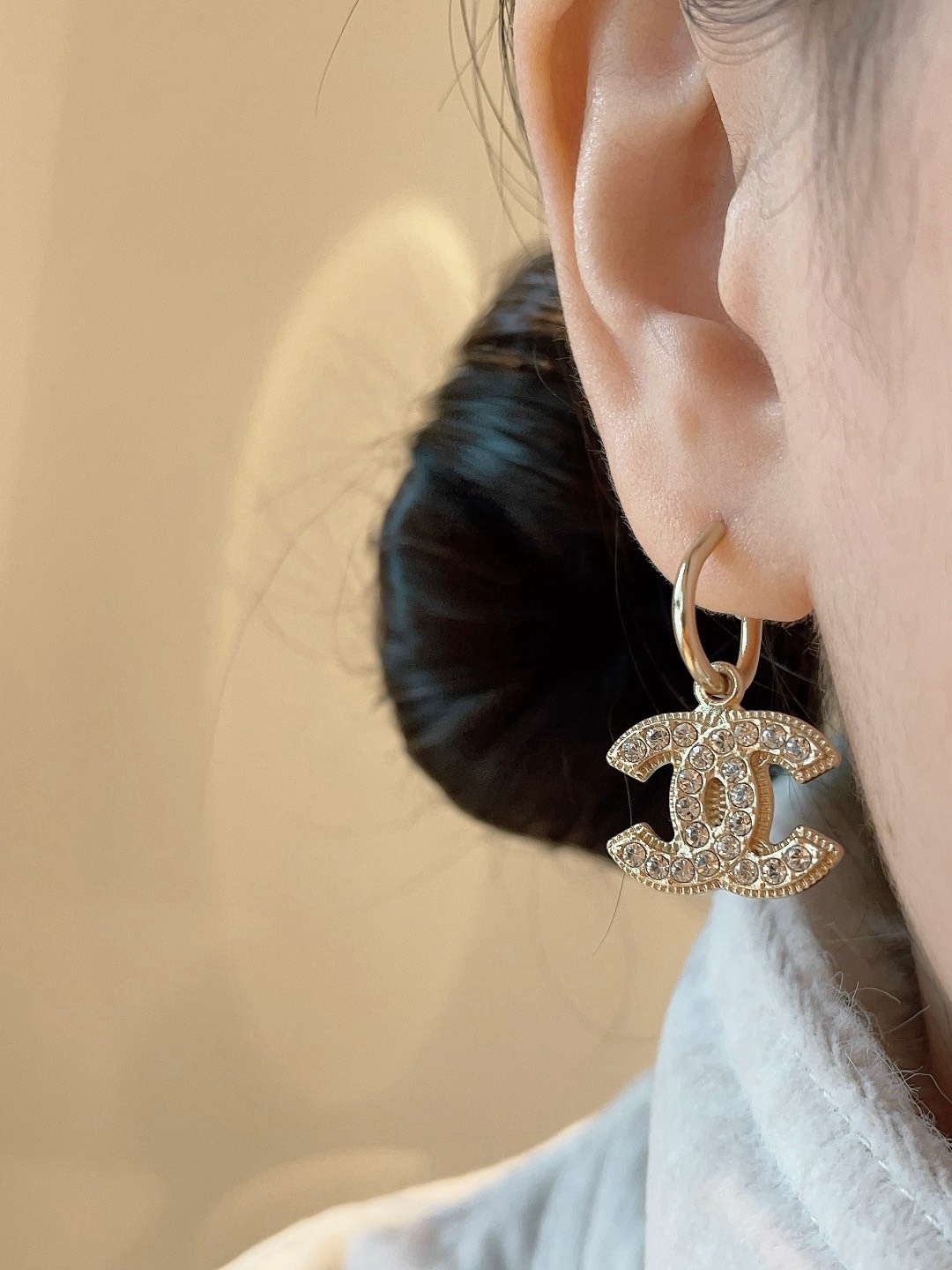 [TOP] CHANEL Earrings - Gold