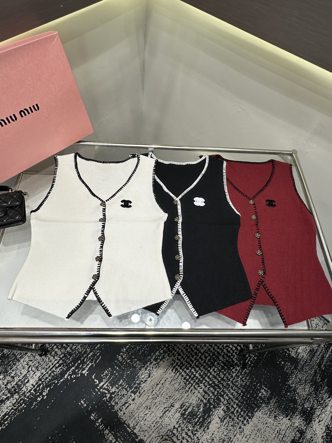 [TOP] CHANEL Knitted Vest - 3 Colors - 711 Luxury