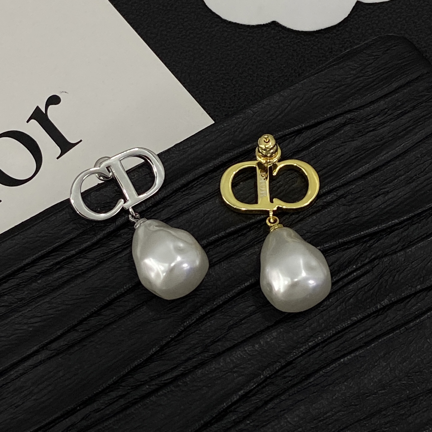 [TOP] Christian Dior Earrings - 2 Color - 711 Luxury