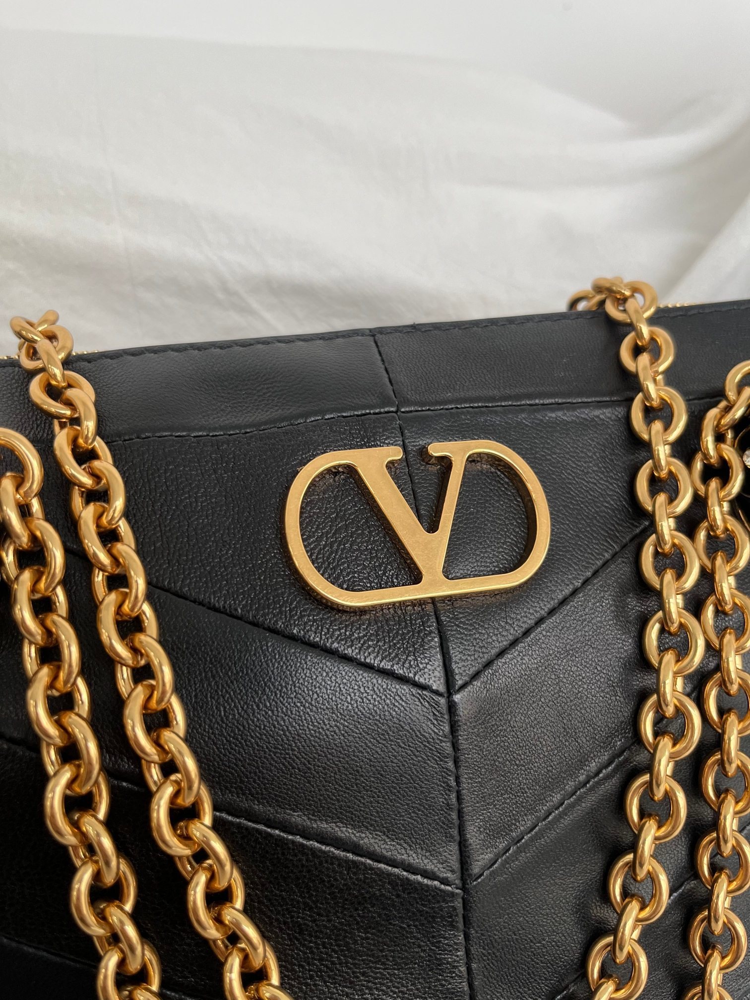 [TOP] VALENTINO  GARAVANI PANTHEA Bag 33 X 19.5 X 9 cm - Black