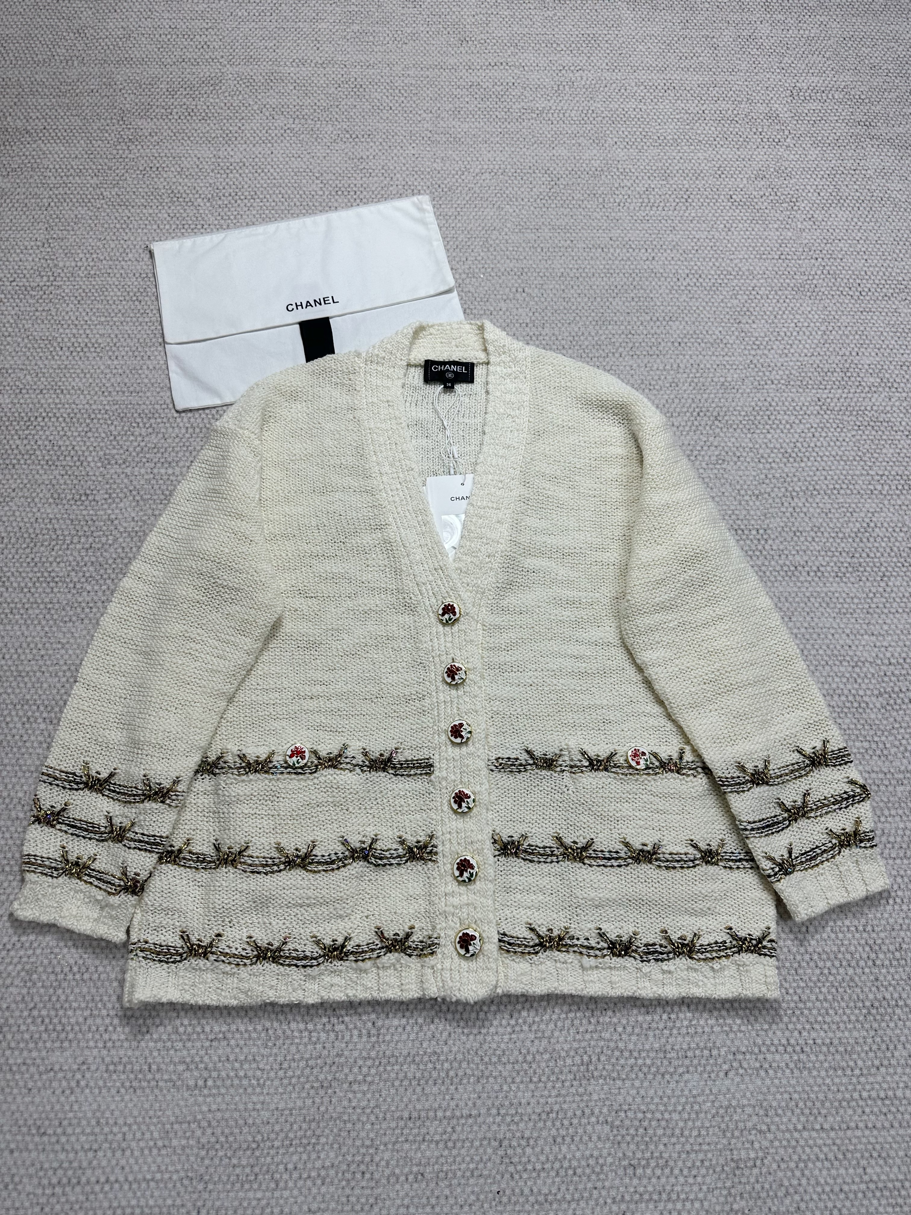 Chanel Top-quality Version Gold Thread Knitted Cardigan Pants Suit #330295