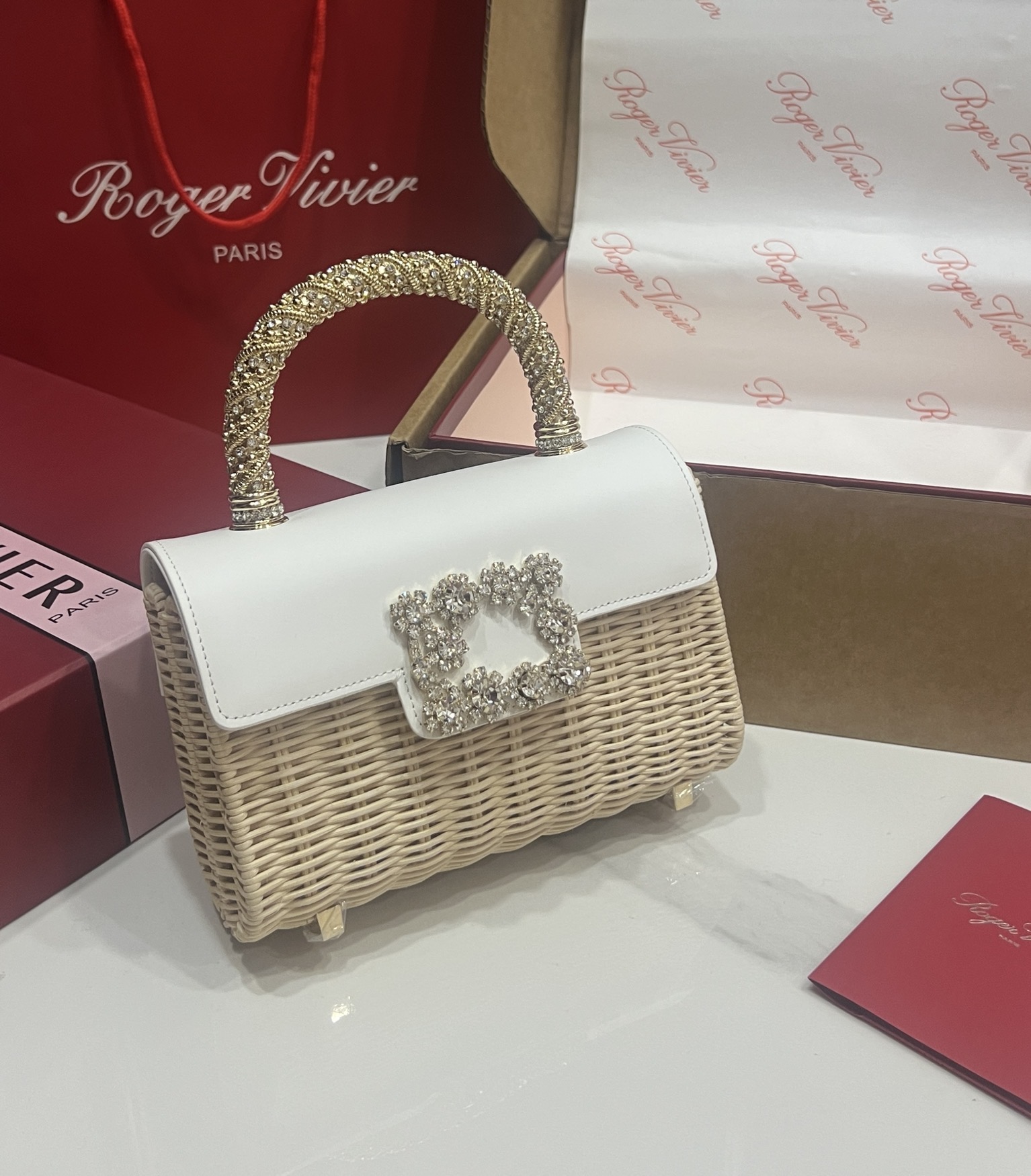 [TOP] ROGER VIVIER Diamond Bag 19-4-13 CM - White - 711 Luxury
