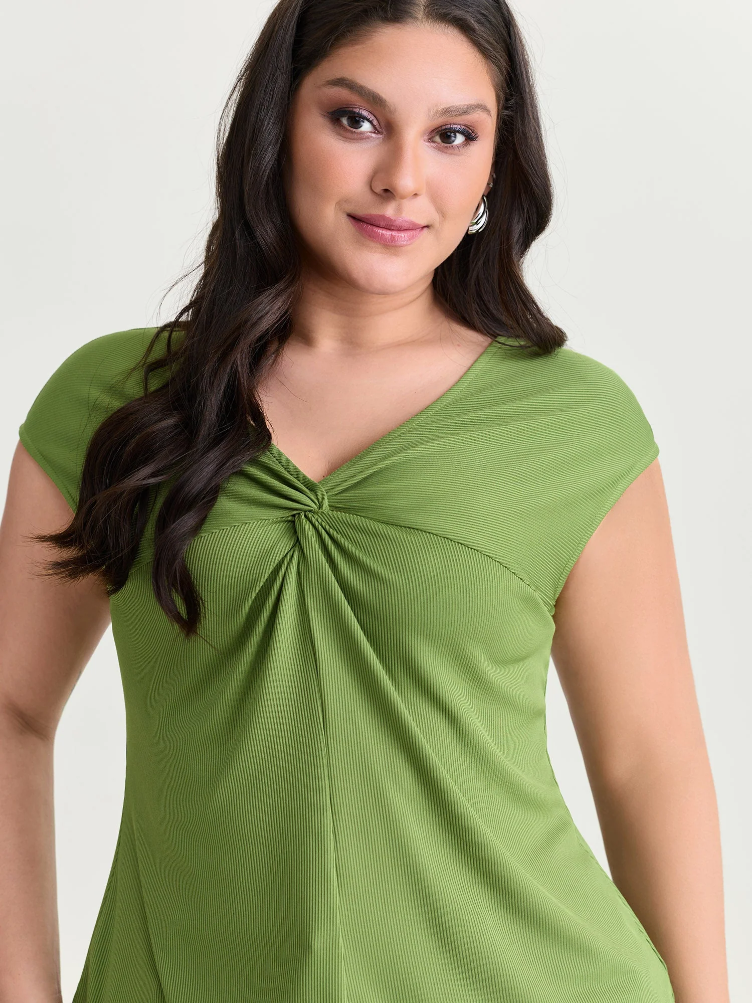 Stretchy Knotted Front Plain Knit Top