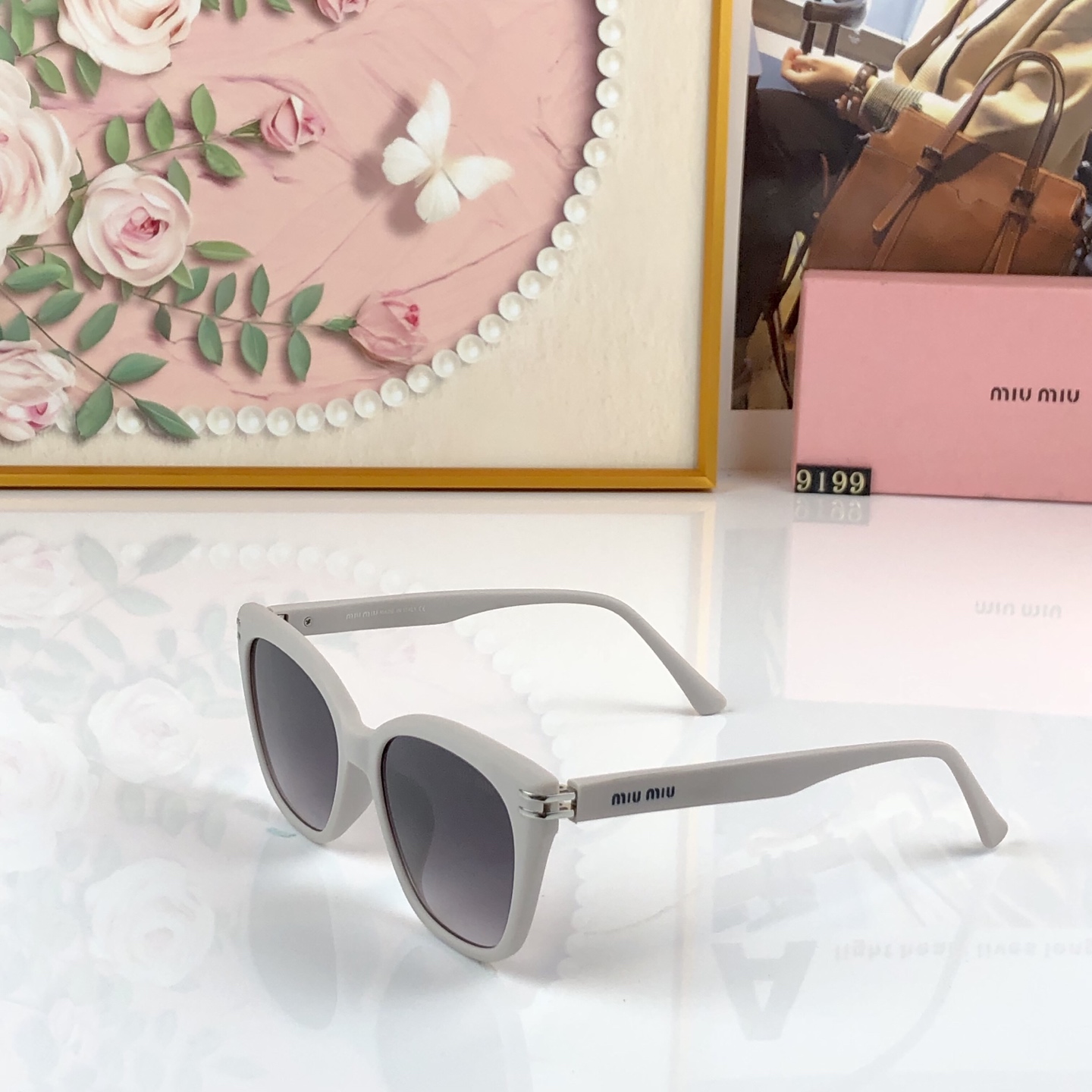 [TOP] Miu Miu Sunglasses -Grey - 711 Luxury
