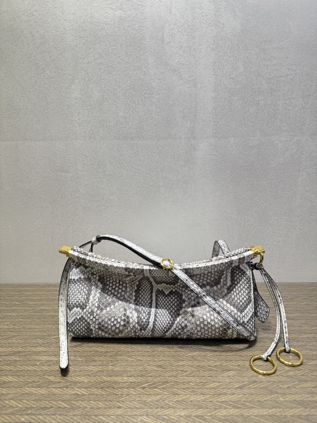 [TOP] ALAIA Python Skin Bag 25-12.5-8 CM - White and Black - 711 Luxury