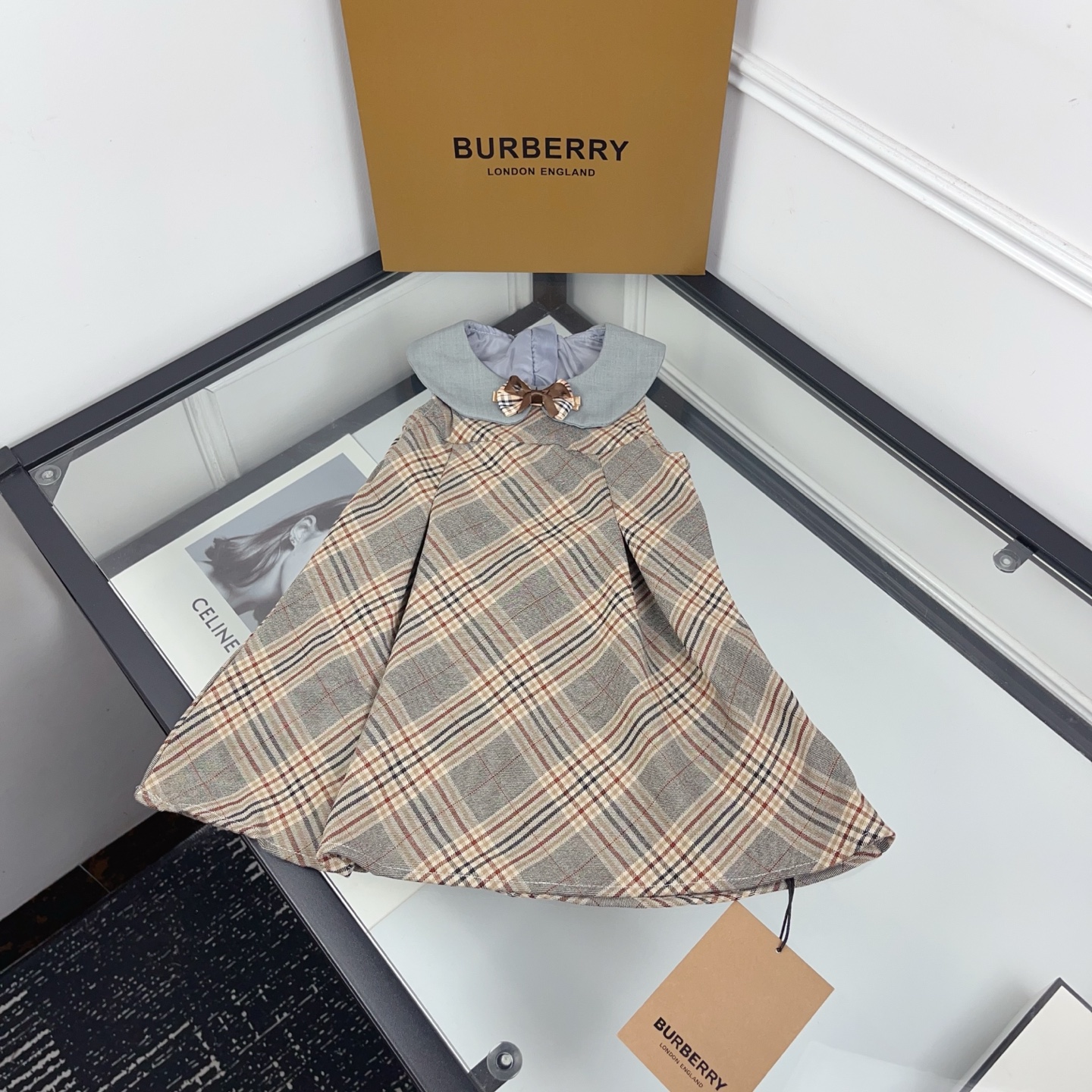 Burberry Baby Girls Vintage Check Peter Pan Collar Short Sleeve Dress & Matching Bloomers Two Piece Set Sizes 80-120