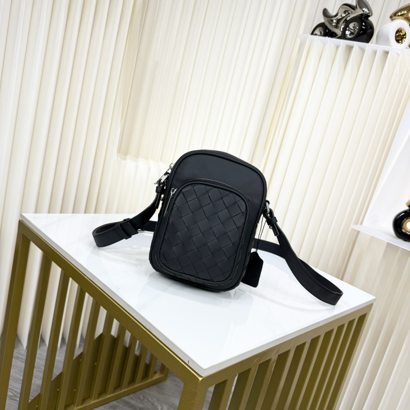 [TOP] Bottega Veneta BV Men's Bag 13x20x10 cm - Black - 711 Luxury