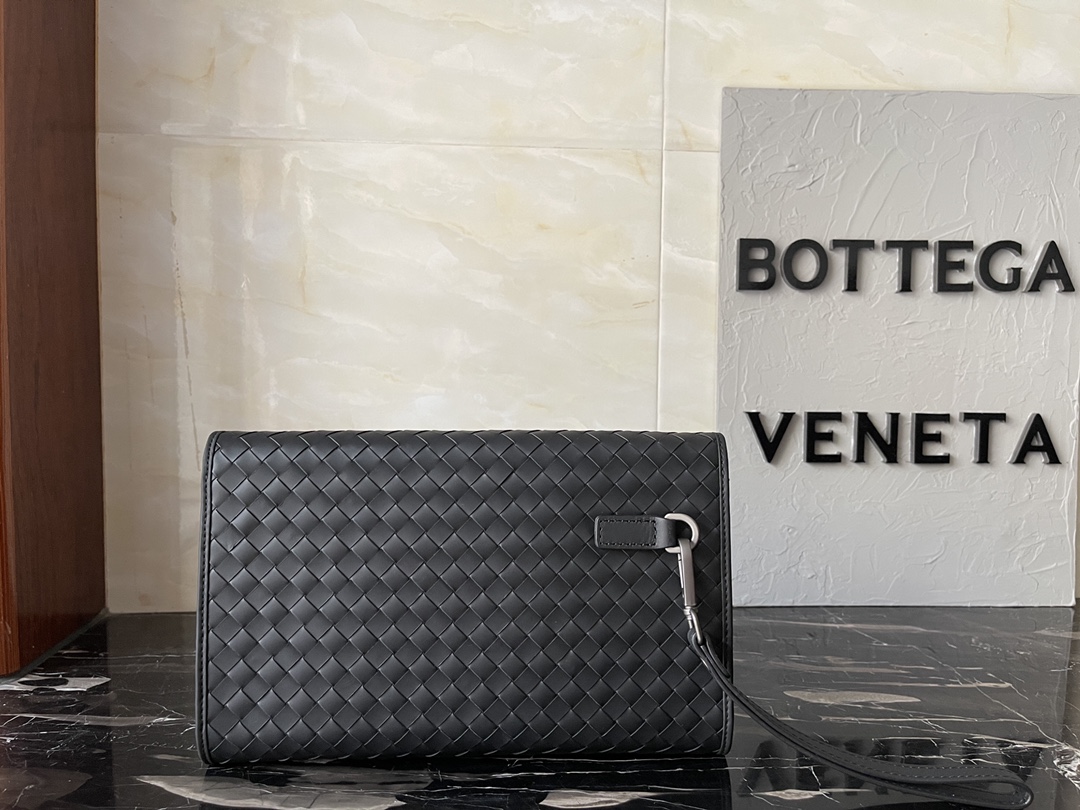 [TOP] Bottega Veneta BV Men's Cowhide Bag 26x3x15cm - Black - 711 Luxury