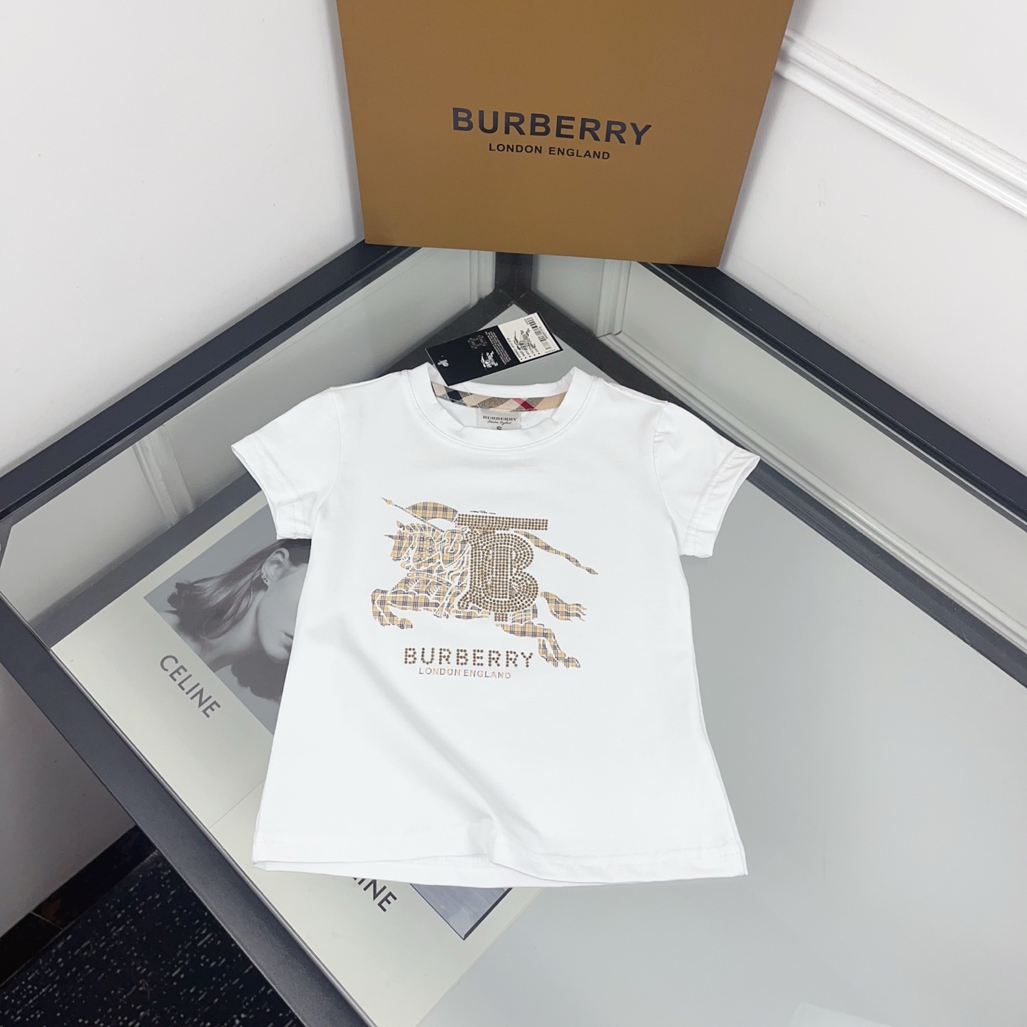 Burberry Unisex Kids White Rhinestone Equestrian Knight Print Crew Neck Cotton Short Sleeve T-Shirt Boys Girls Sizes 90-130
