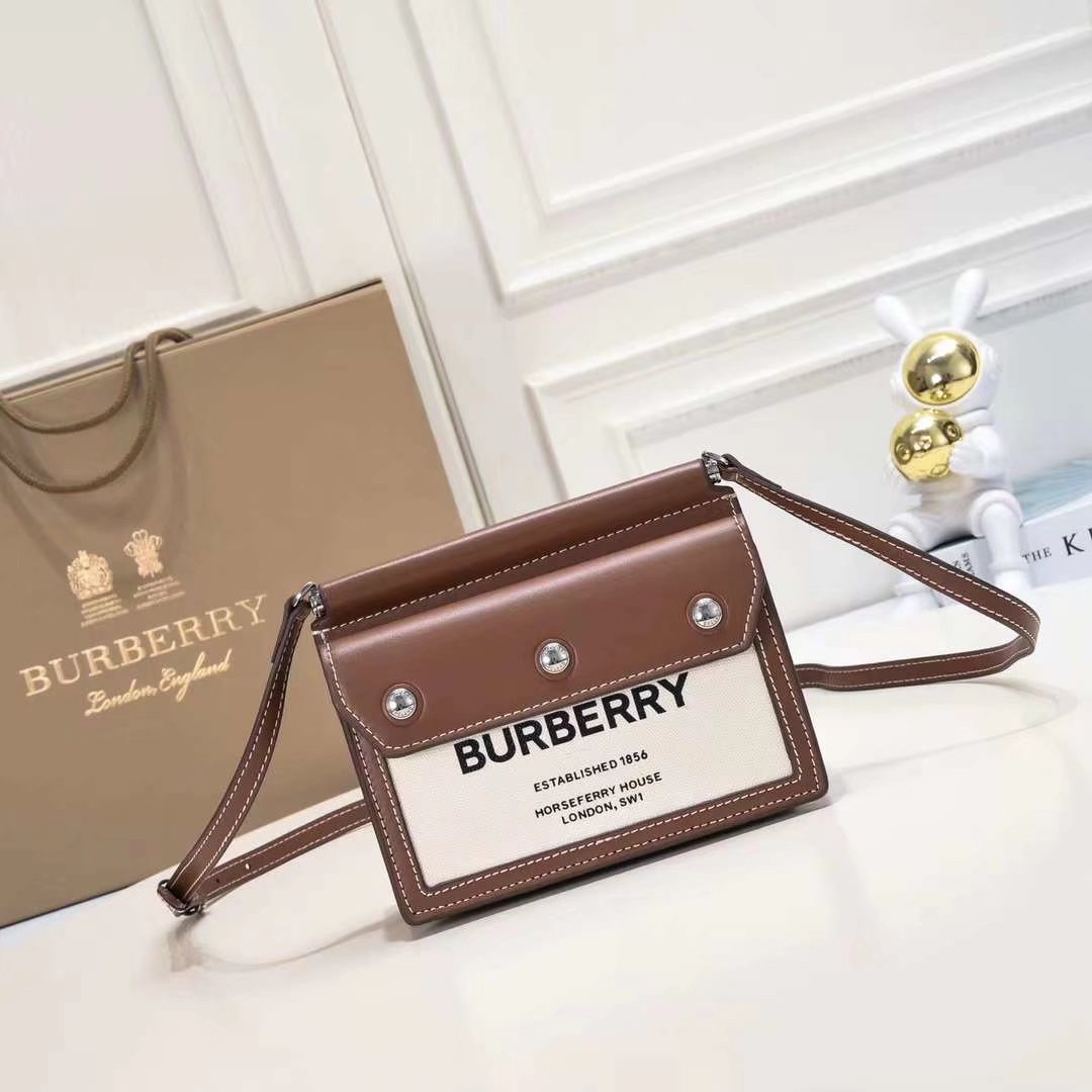 [TOP] BURBERRY Title Bag 19×15×5cm - White and Brown - 711 Luxury