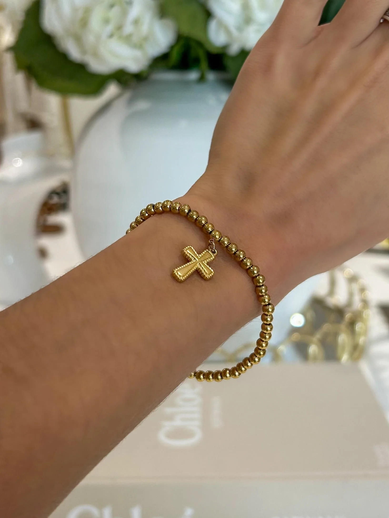 Cross Elasticated Bracelet (2 Colours)