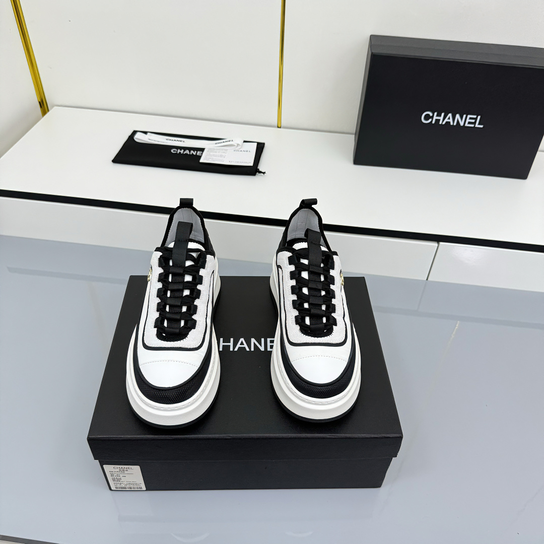 [TOP] CHANEL Sneakers - Black