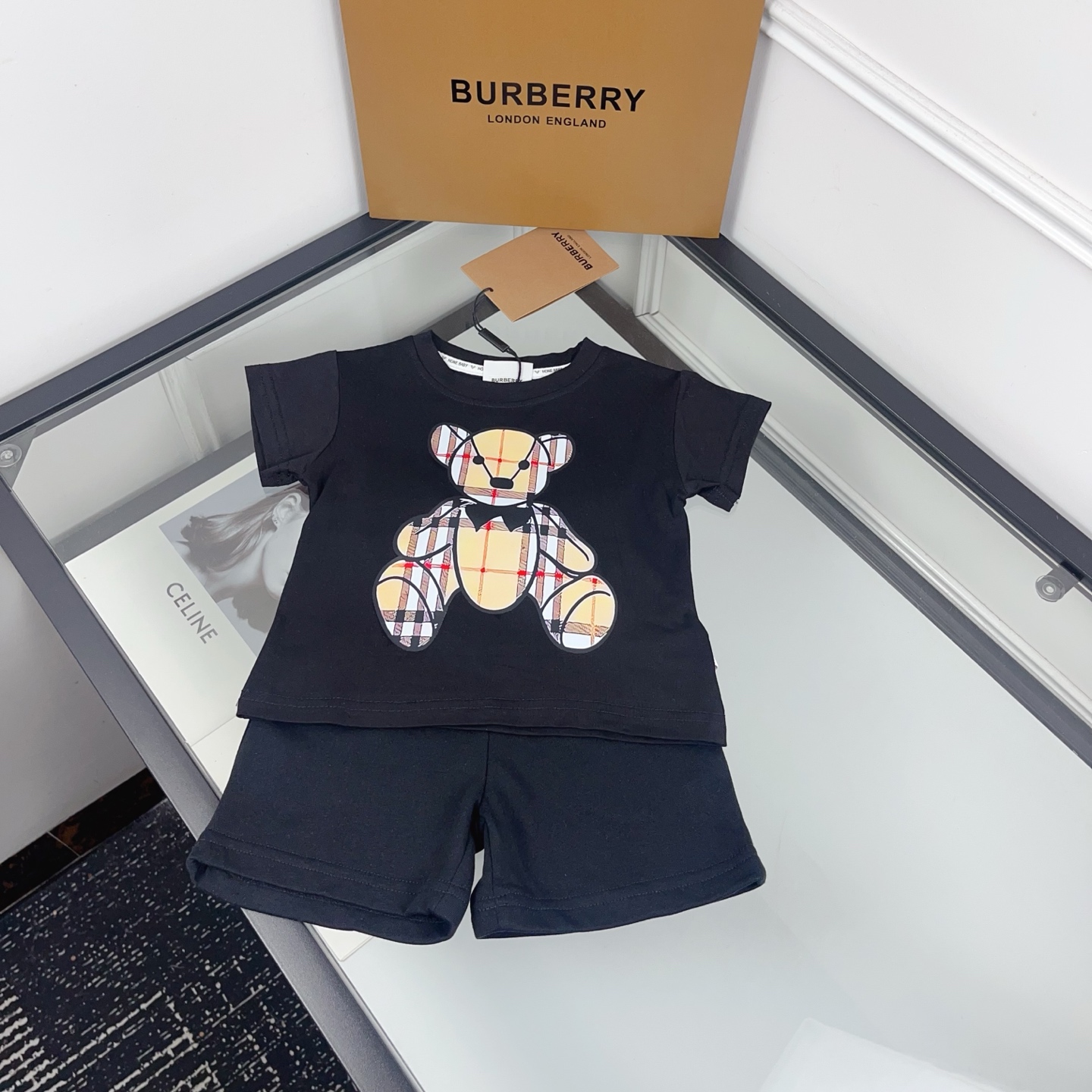 Burberry Unisex Kids Black Vintage Plaid Teddy Bear Print Short Sleeve T-Shirt & Black Shorts Two Piece Set Boys Girls Cute British Casual Outfit Sizes 90-140
