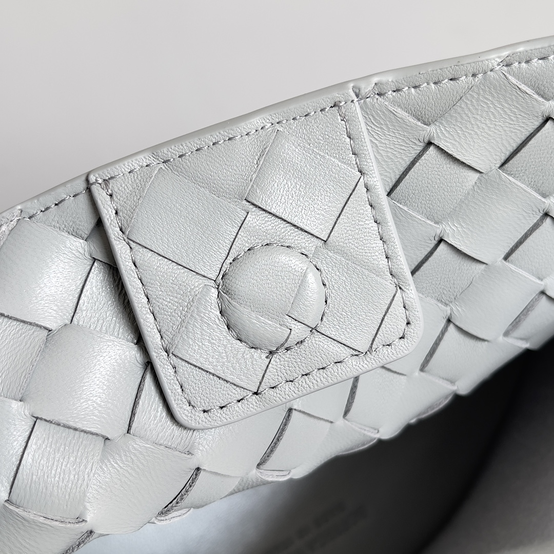 [TOP] Bottega Veneta BV Andiamo Bag Lambskin 25x22x10.5cm - Grey - 711 Luxury