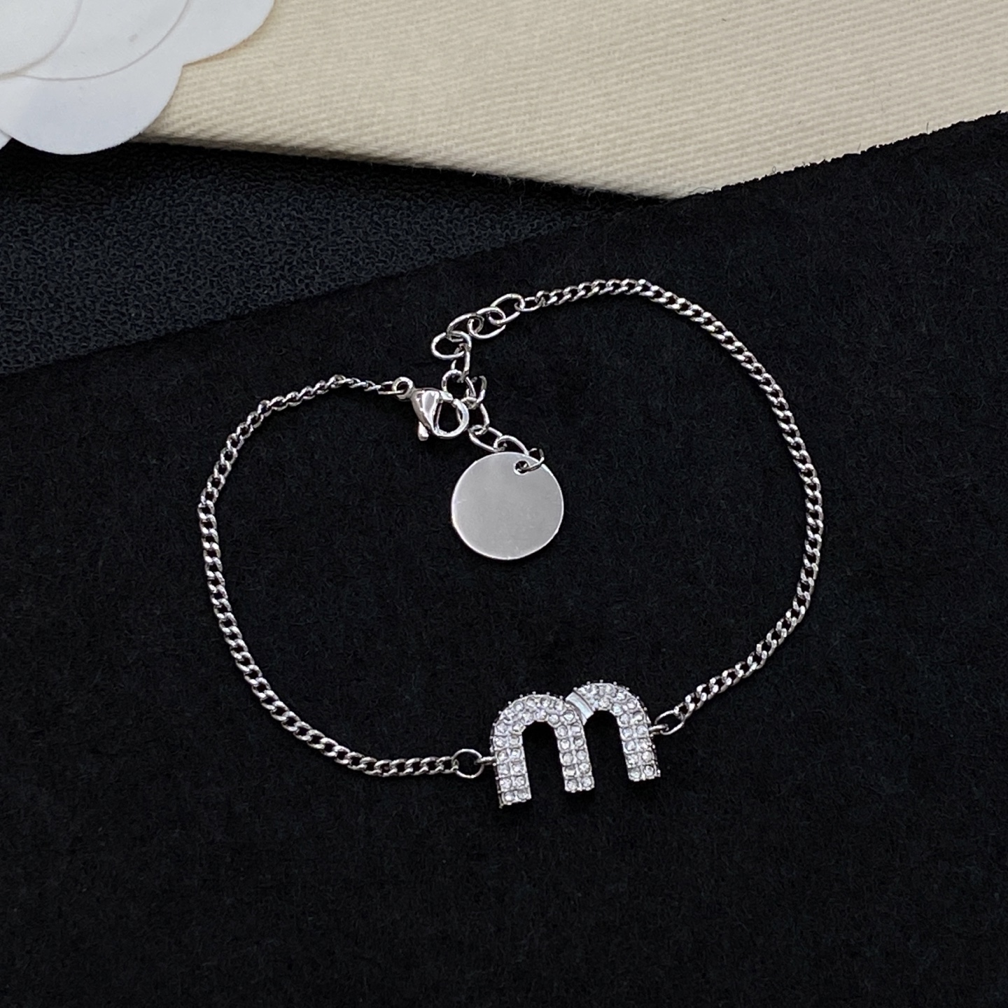 [TOP] Miu Miu Bracelet - Sliver - 711 Luxury