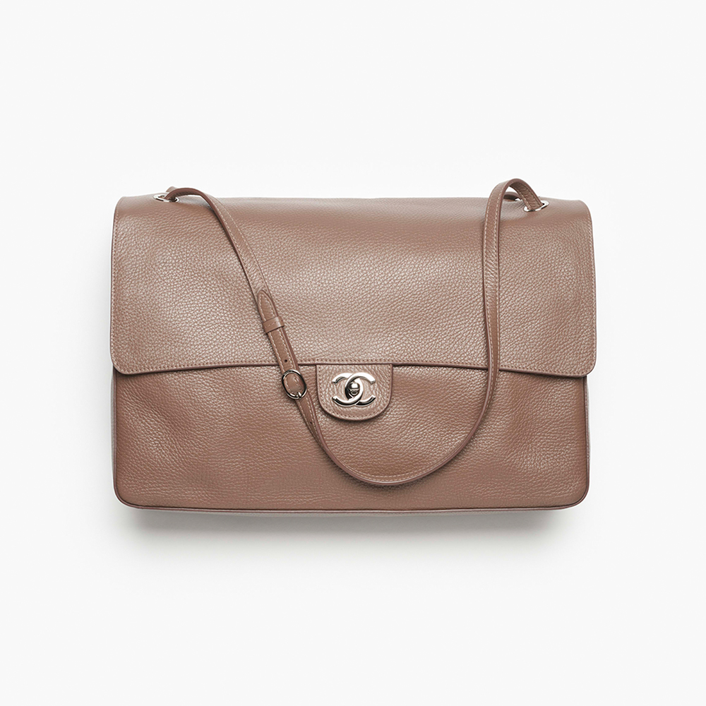 CHANEL Maxi Flapbag Grained Calfskin Silver Metal Light Brown #377491