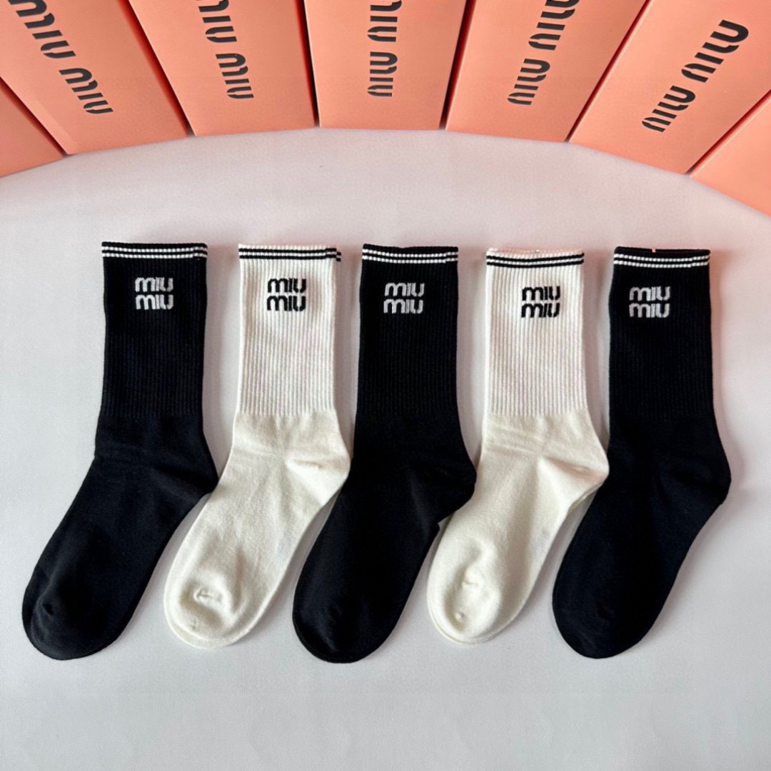 [TOP] Miu Miu Socks - 5 Pieces as a Set - 711 Luxury